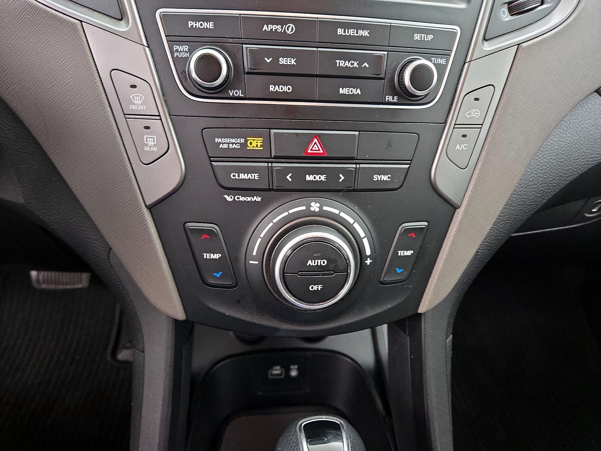 Thumbnail: 2017 Hyundai Santa Fe - 16