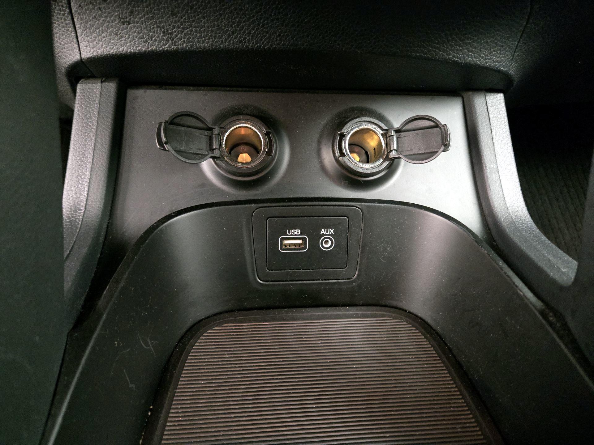 Thumbnail: 2017 Hyundai Santa Fe - 18