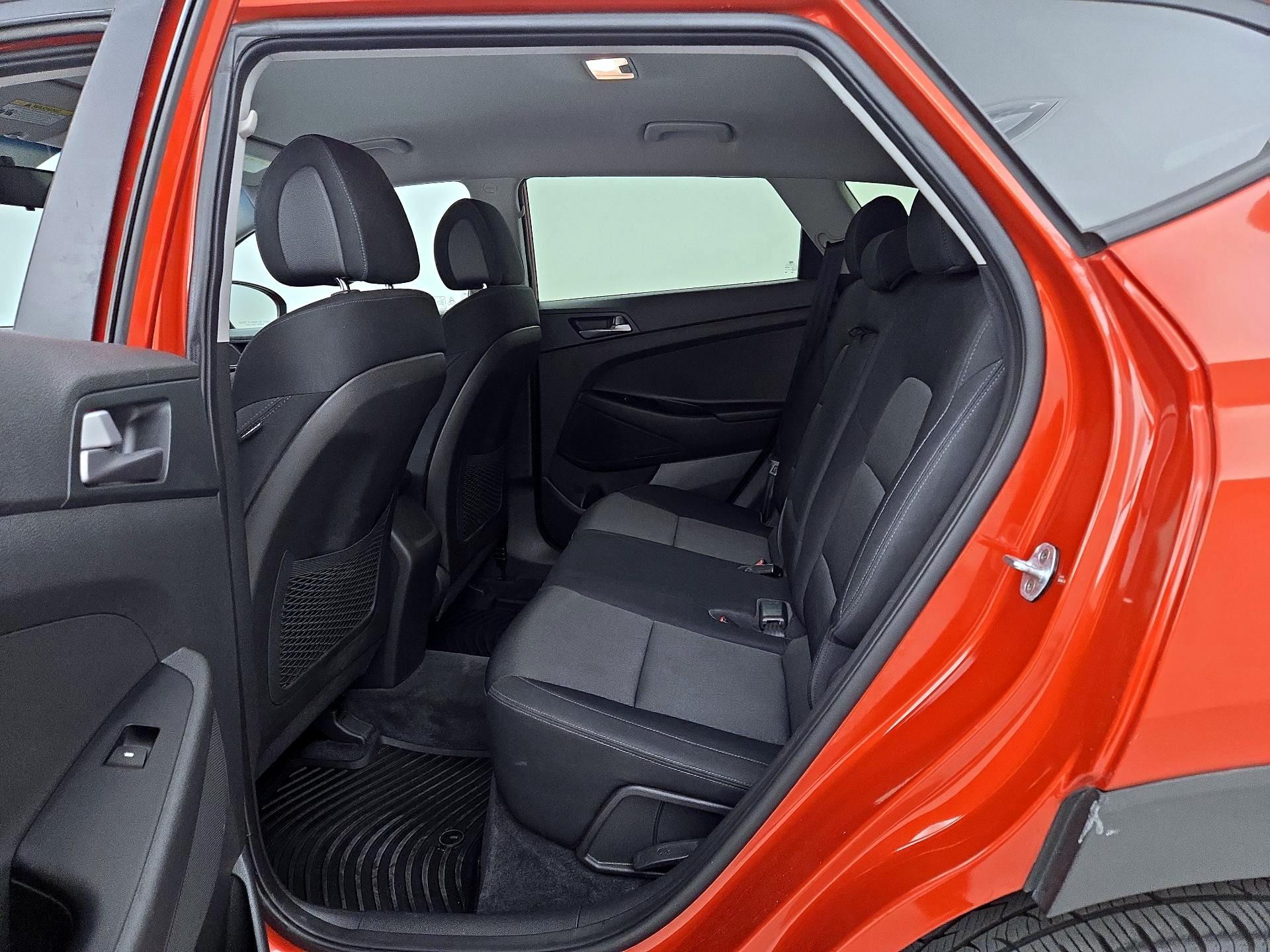 Thumbnail: 2016 Hyundai Tucson - 19