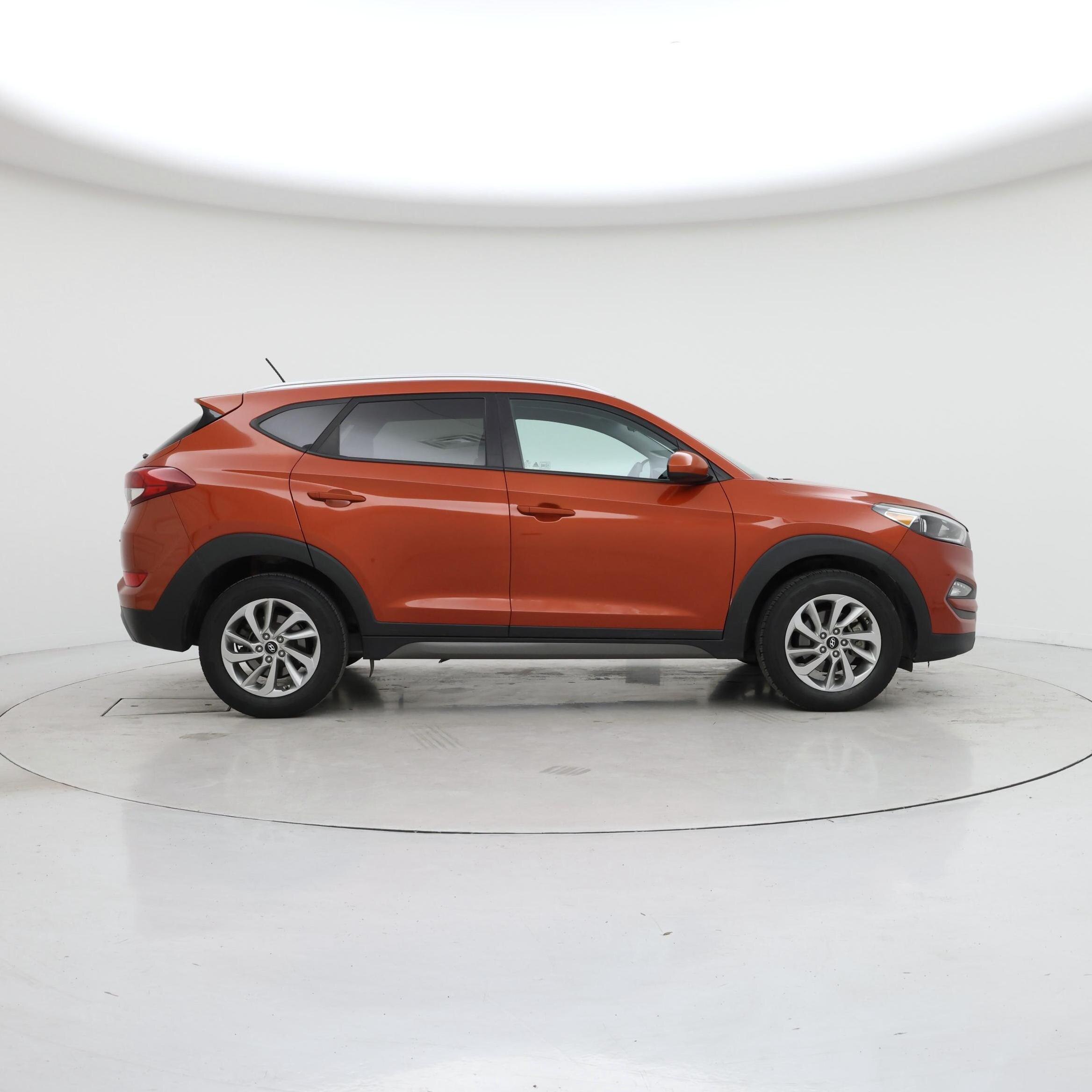 Thumbnail: 2016 Hyundai Tucson - 7
