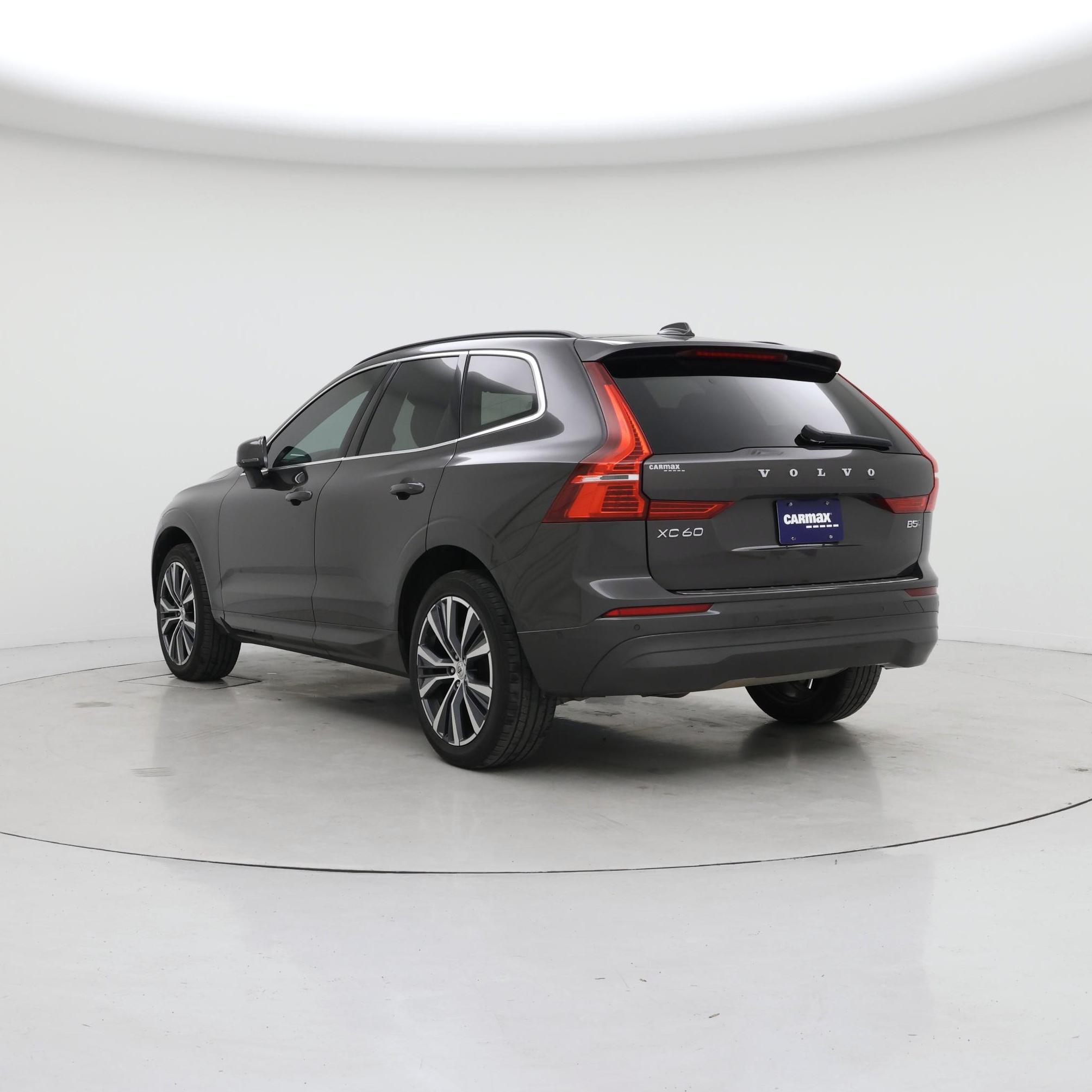 Thumbnail: 2022 Volvo XC60 - 2