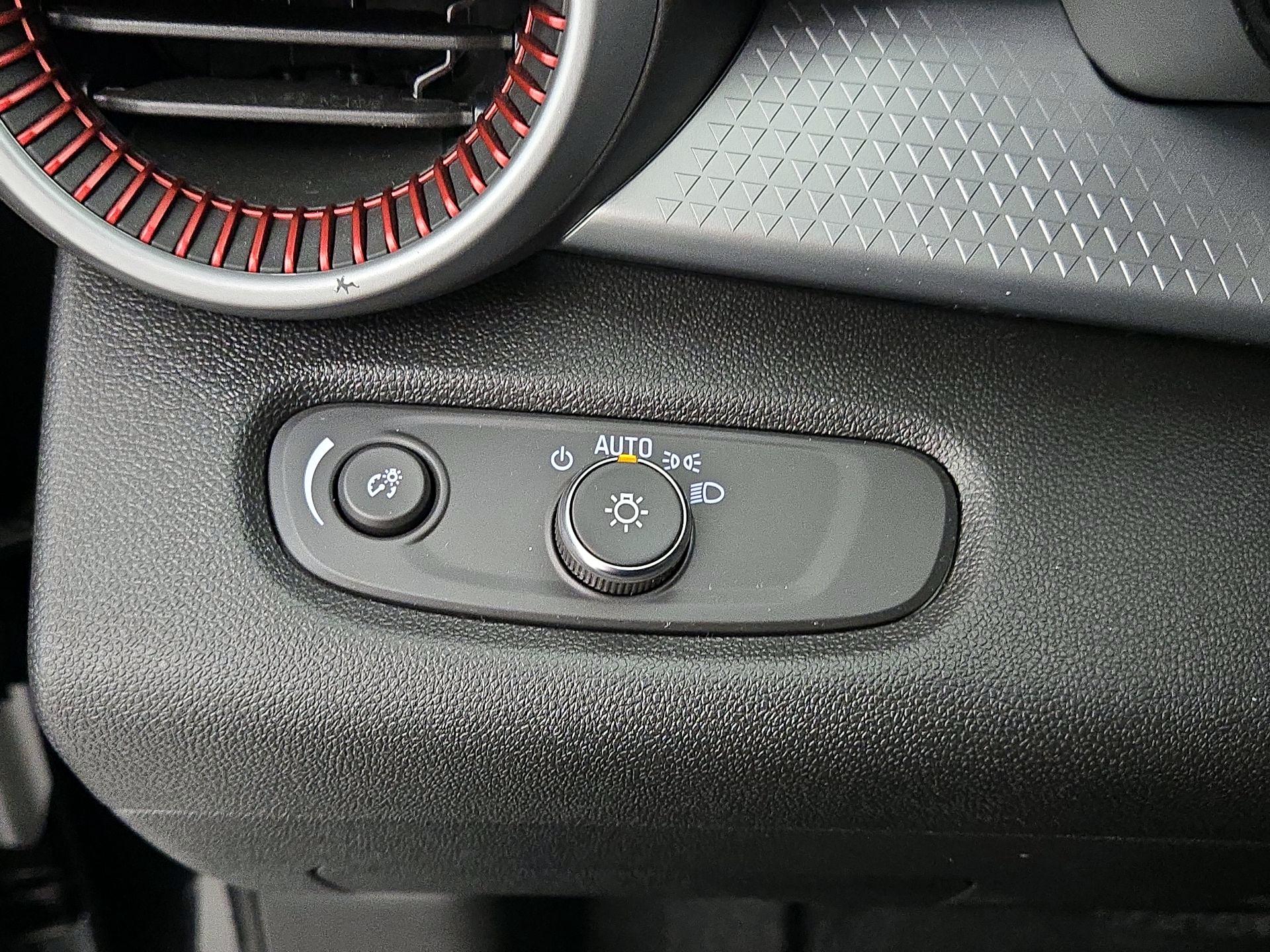 Thumbnail: 2025 Chevrolet Trax - 13