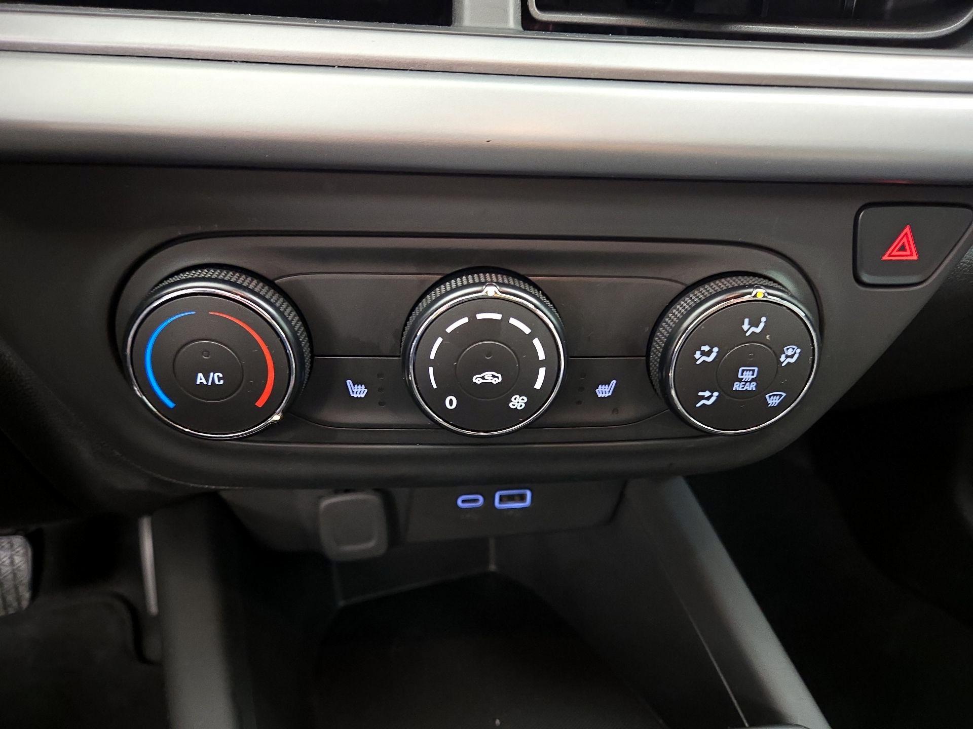 Thumbnail: 2025 Chevrolet Trax - 16