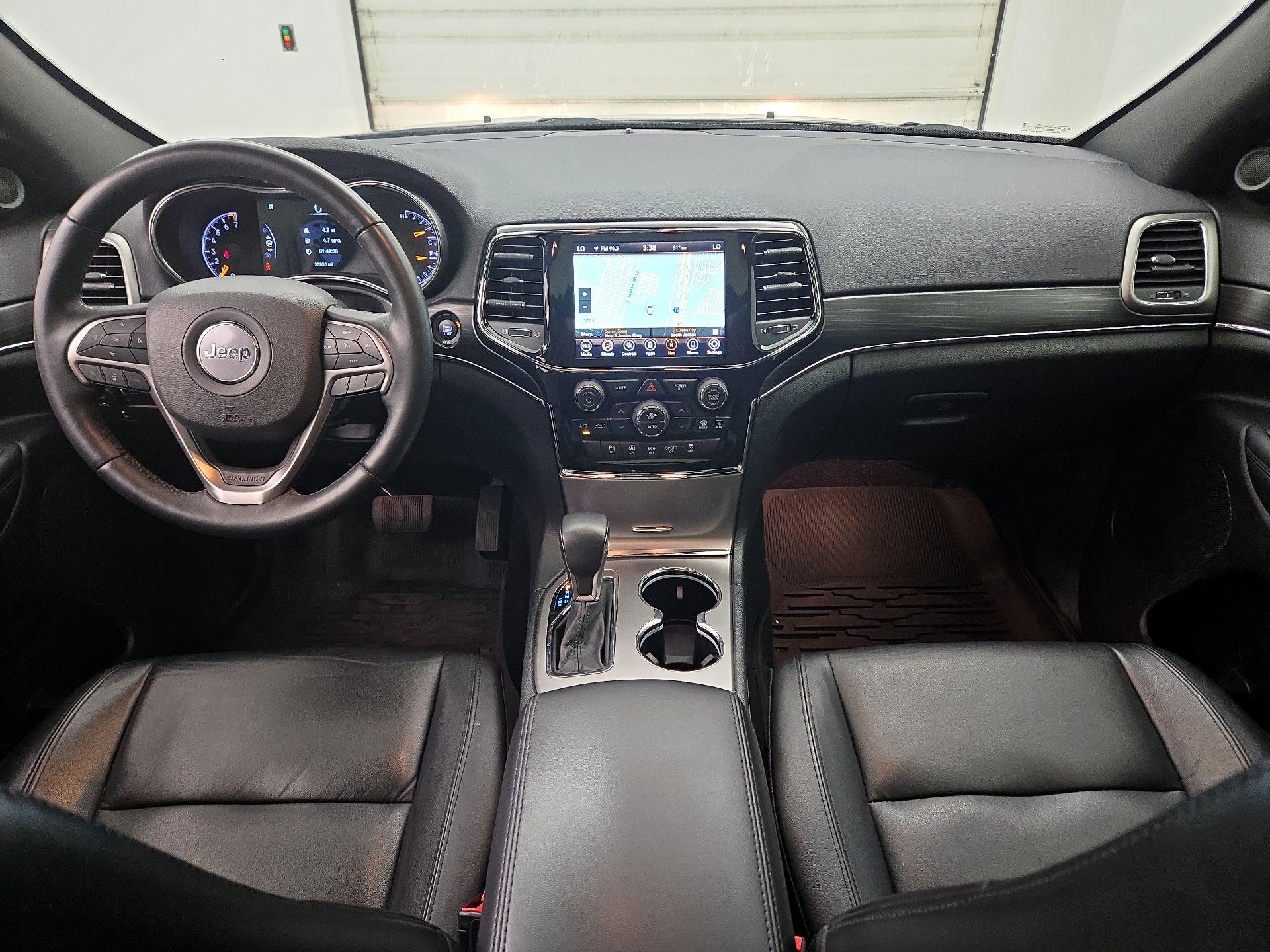 Thumbnail: 2022 Jeep Grand Cherokee - 9