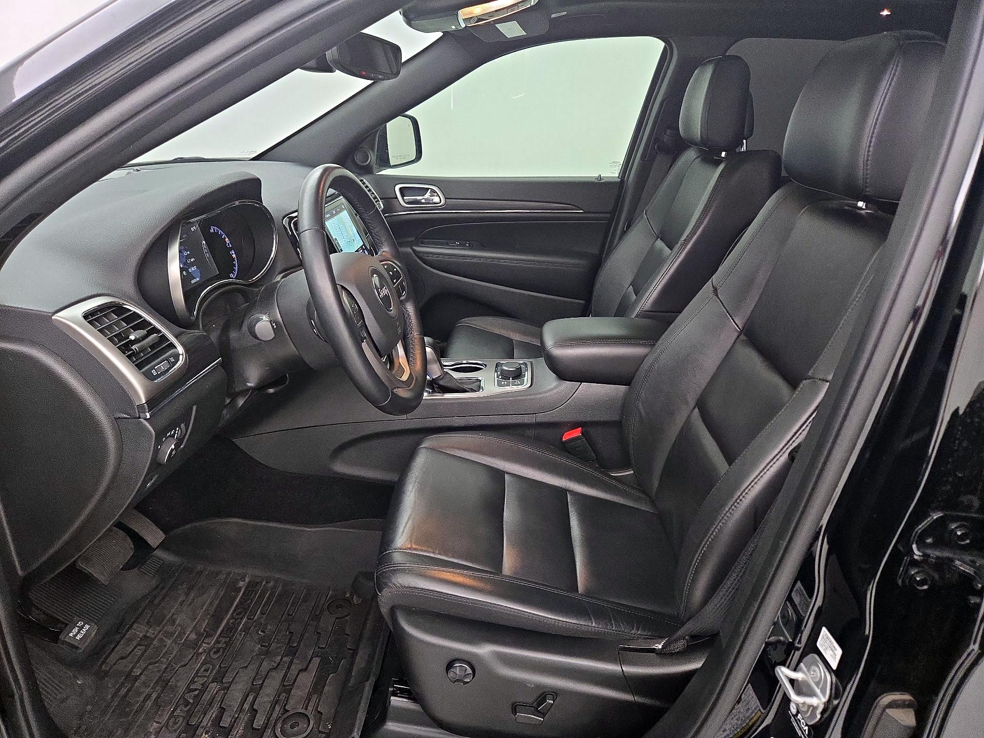 Thumbnail: 2022 Jeep Grand Cherokee - 11