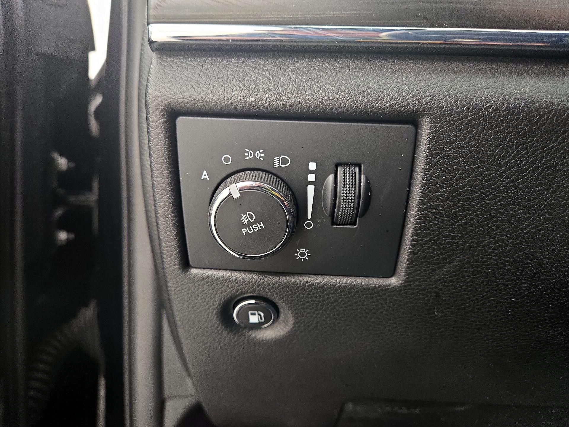 Thumbnail: 2022 Jeep Grand Cherokee - 13