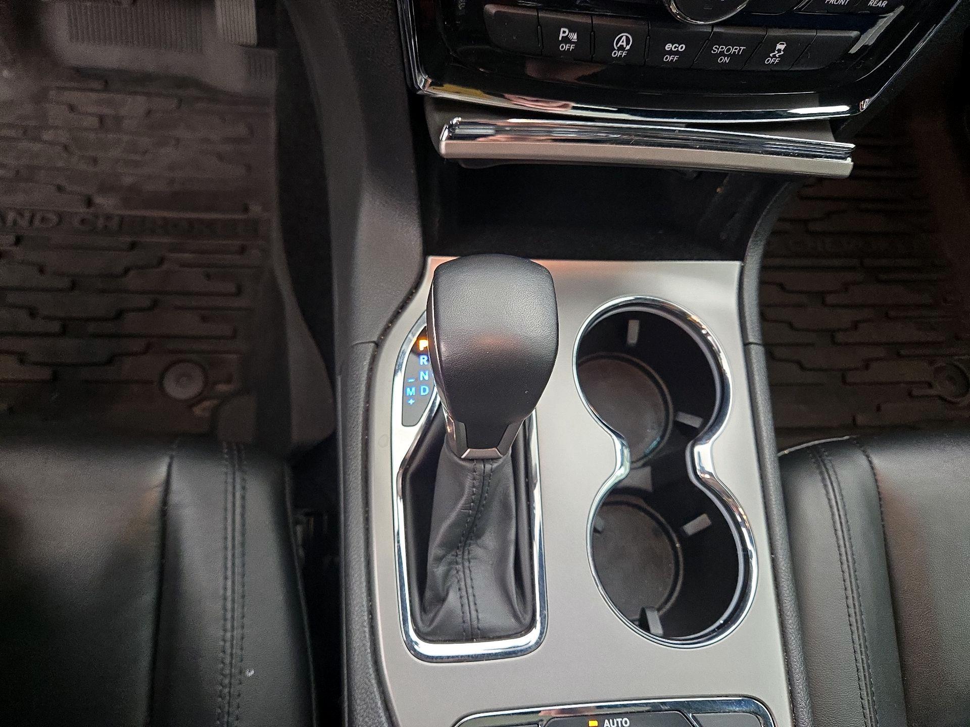 Thumbnail: 2022 Jeep Grand Cherokee - 18