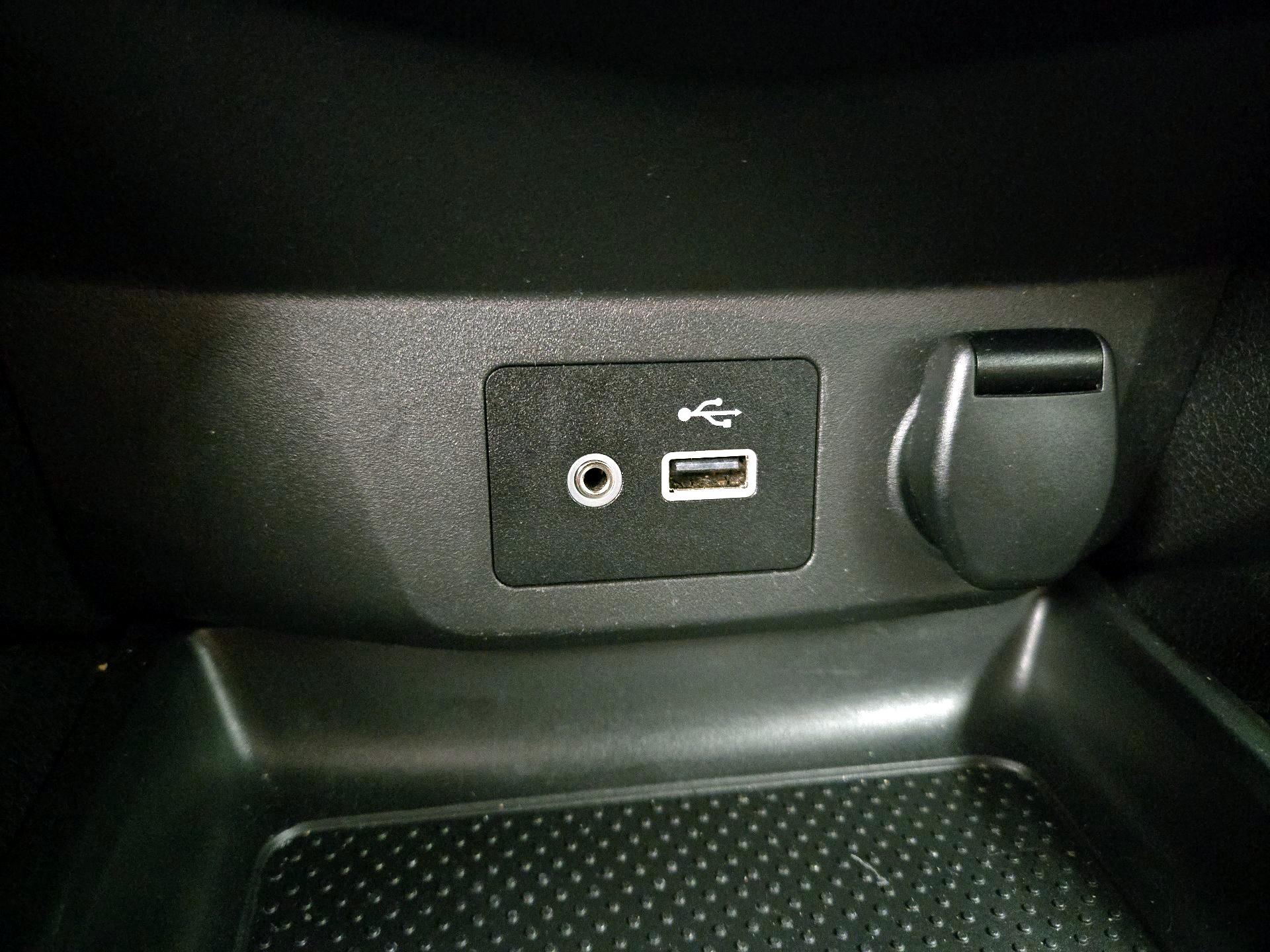 Thumbnail: 2020 Nissan Rogue Sport - 18