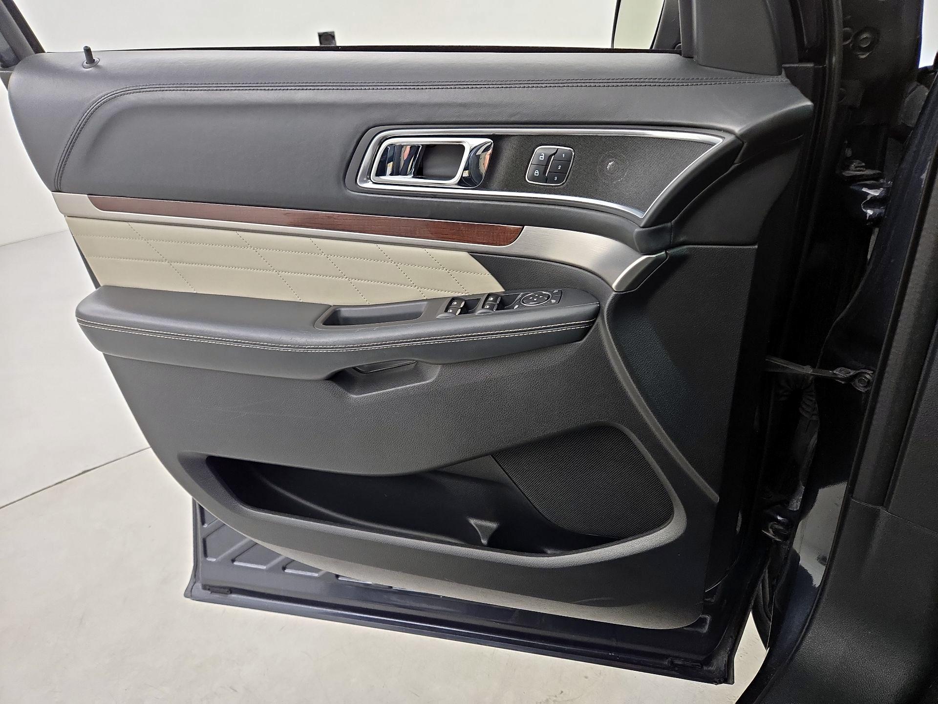 Thumbnail: 2017 Ford Explorer - 12