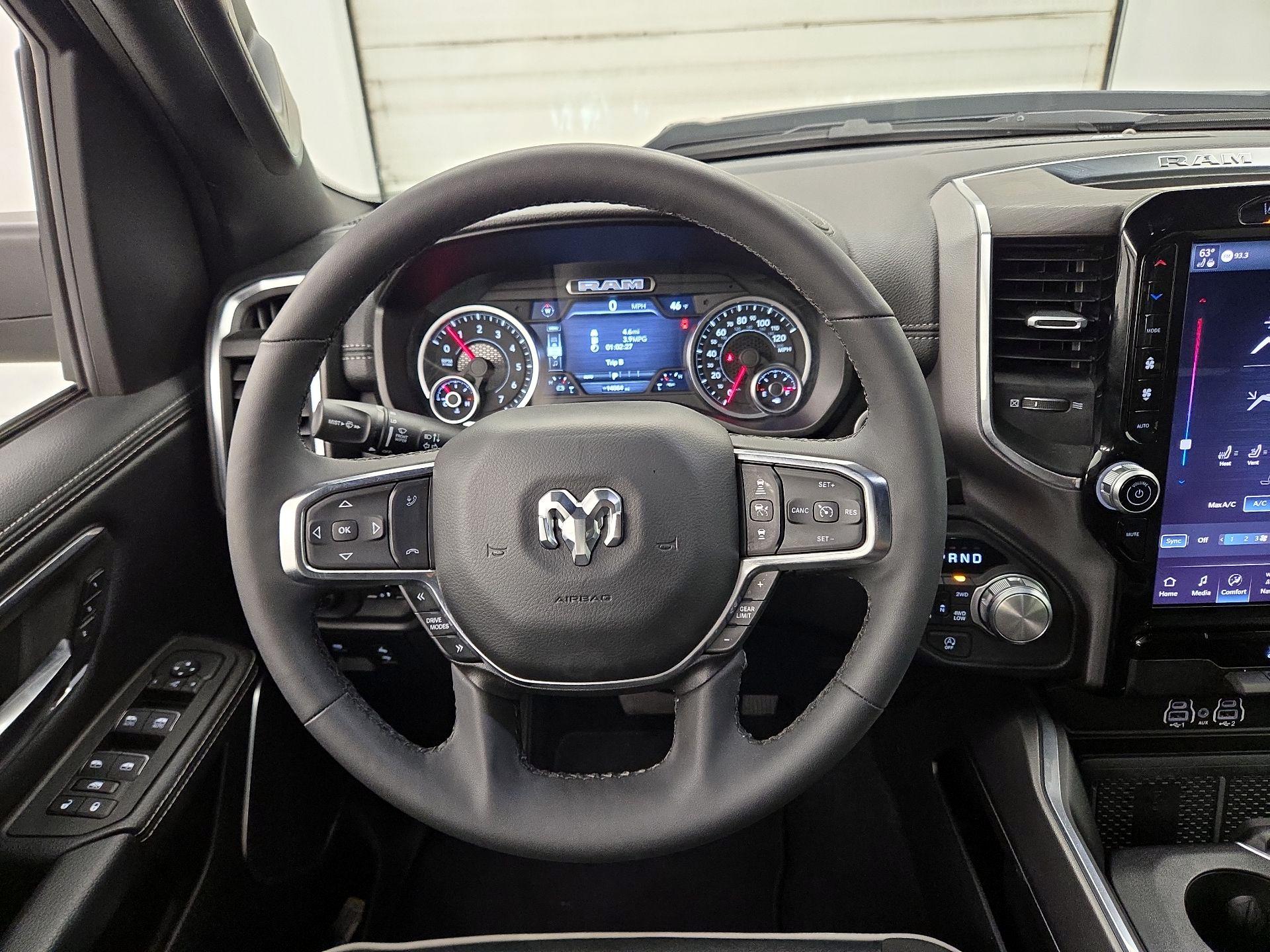 Thumbnail: 2025 RAM 1500 - 10