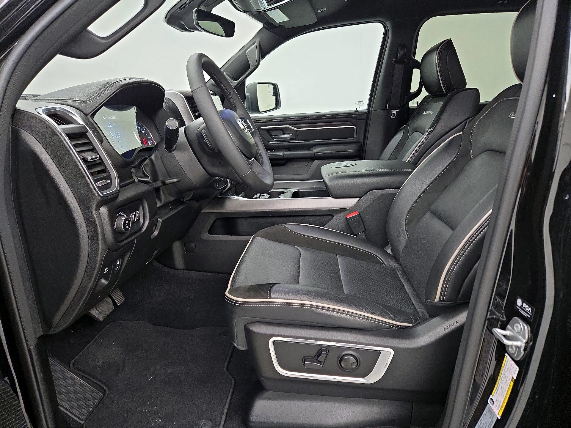 Thumbnail: 2025 RAM 1500 - 11