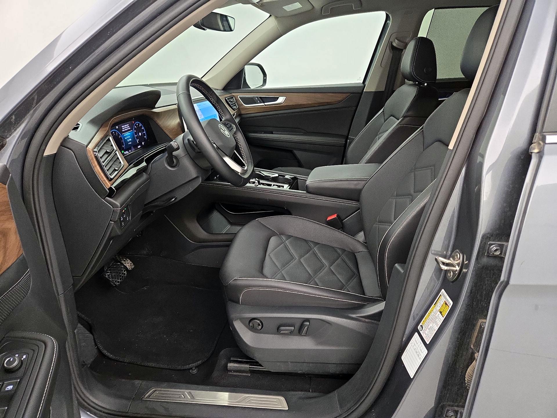 Thumbnail: 2025 Volkswagen Atlas - 11