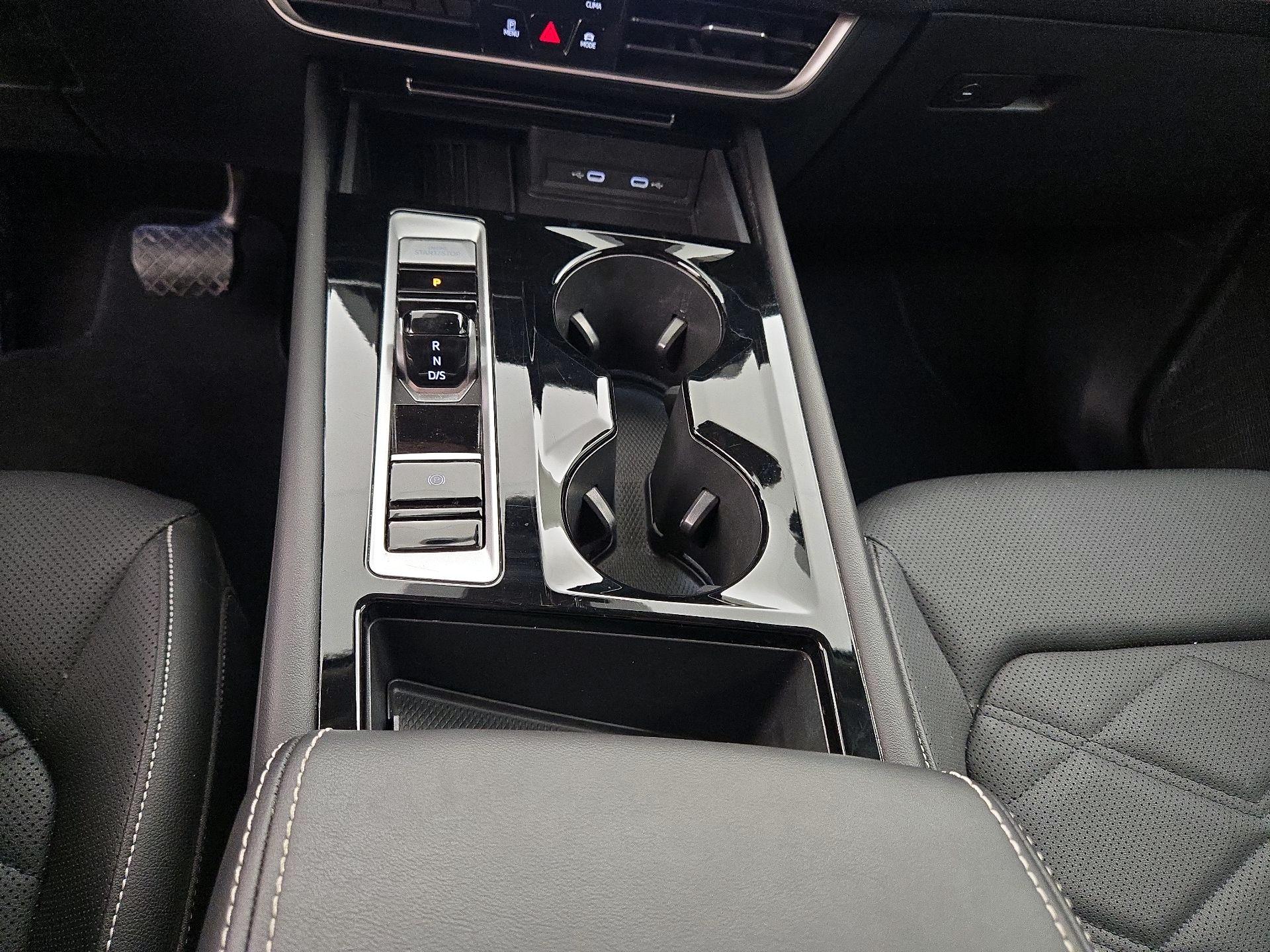 Thumbnail: 2025 Volkswagen Atlas - 17