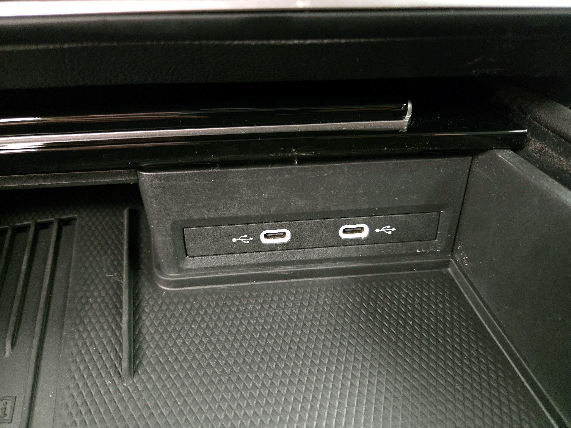 Thumbnail: 2025 Volkswagen Atlas - 18