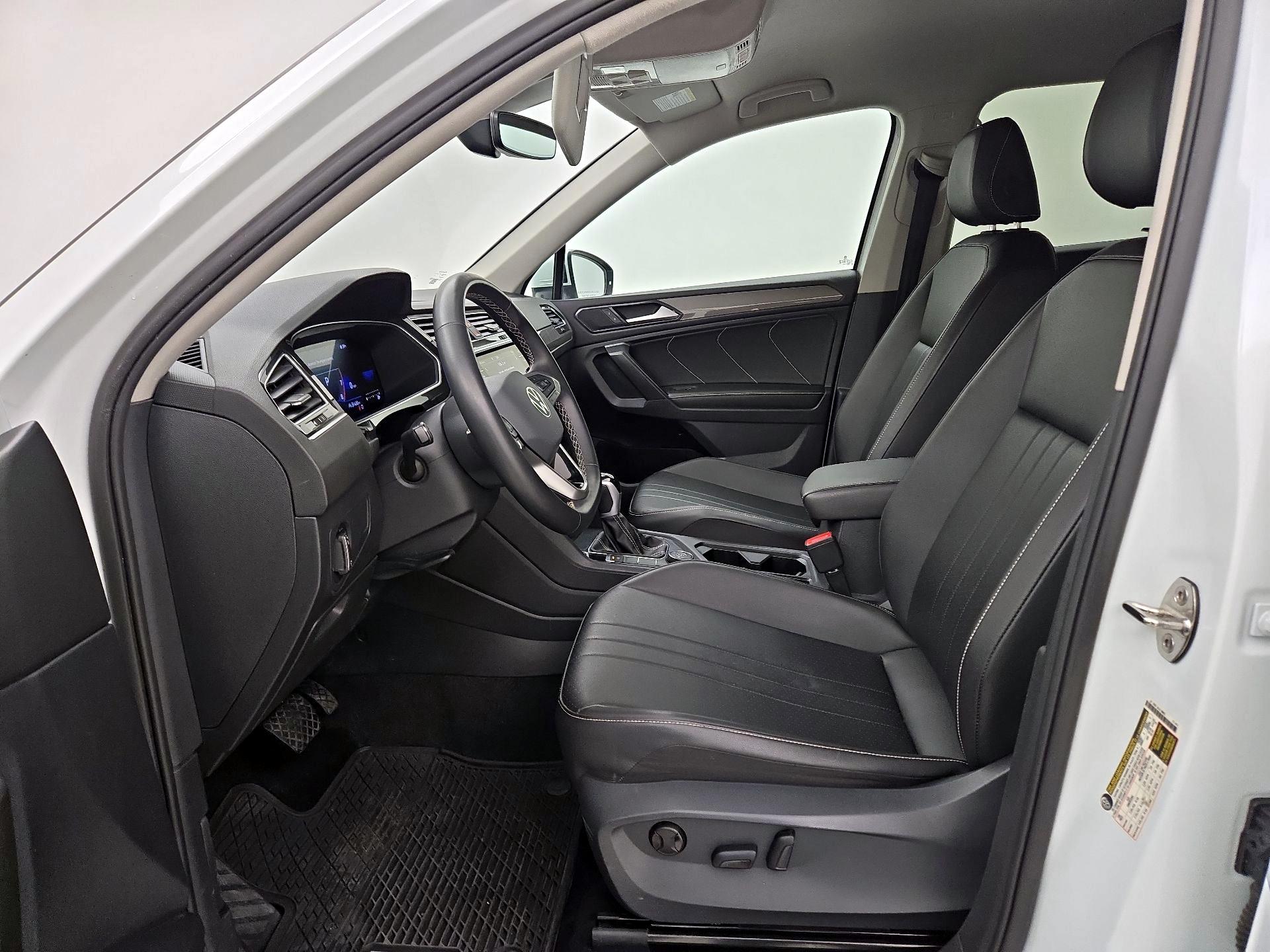 Thumbnail: 2024 Volkswagen Tiguan - 11