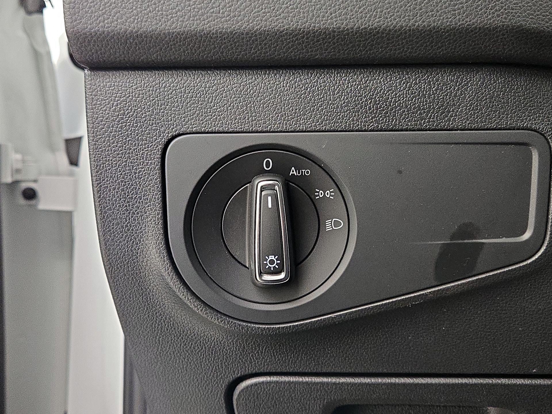 Thumbnail: 2024 Volkswagen Tiguan - 13