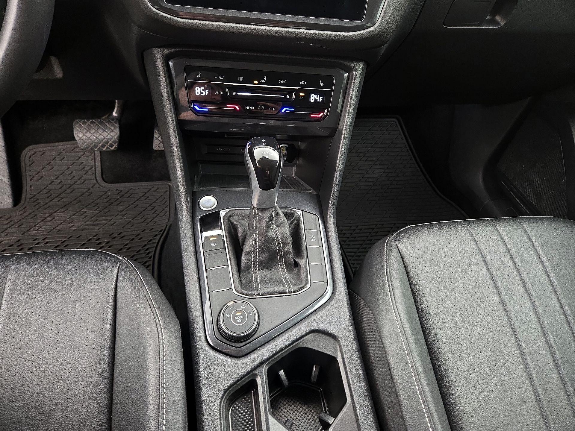 Thumbnail: 2024 Volkswagen Tiguan - 17