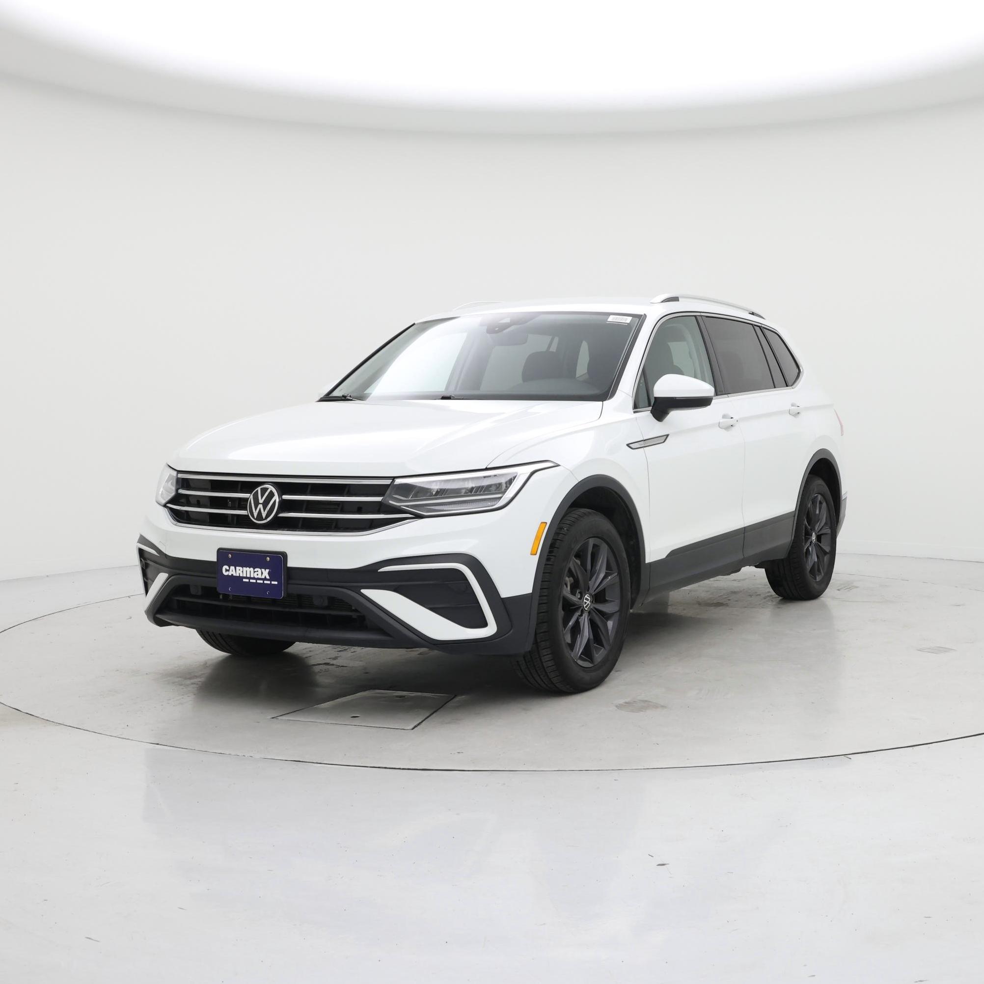 Thumbnail: 2024 Volkswagen Tiguan - 4