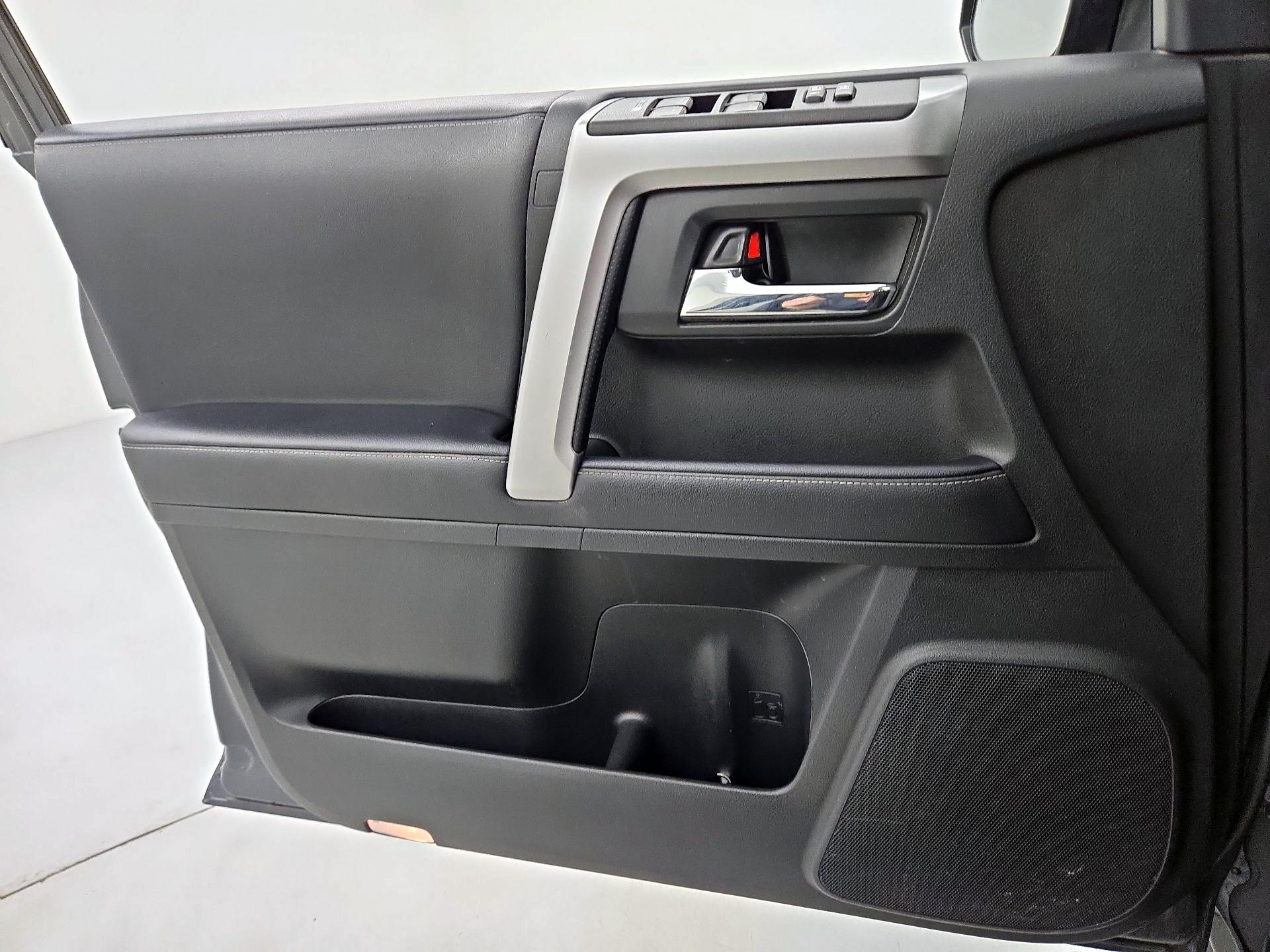 Thumbnail: 2024 Toyota 4Runner - 12