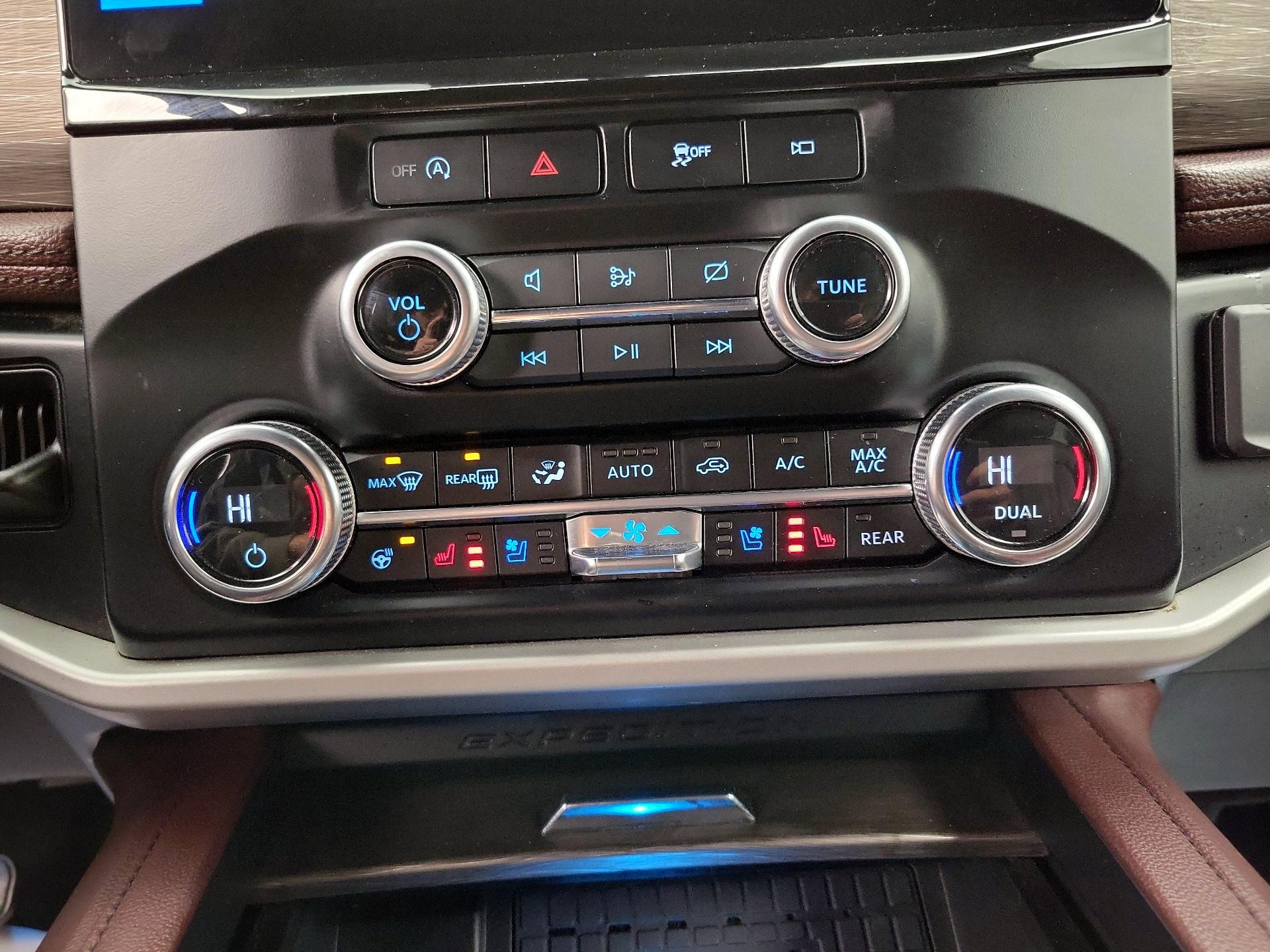 Thumbnail: 2024 Ford Expedition MAX - 17