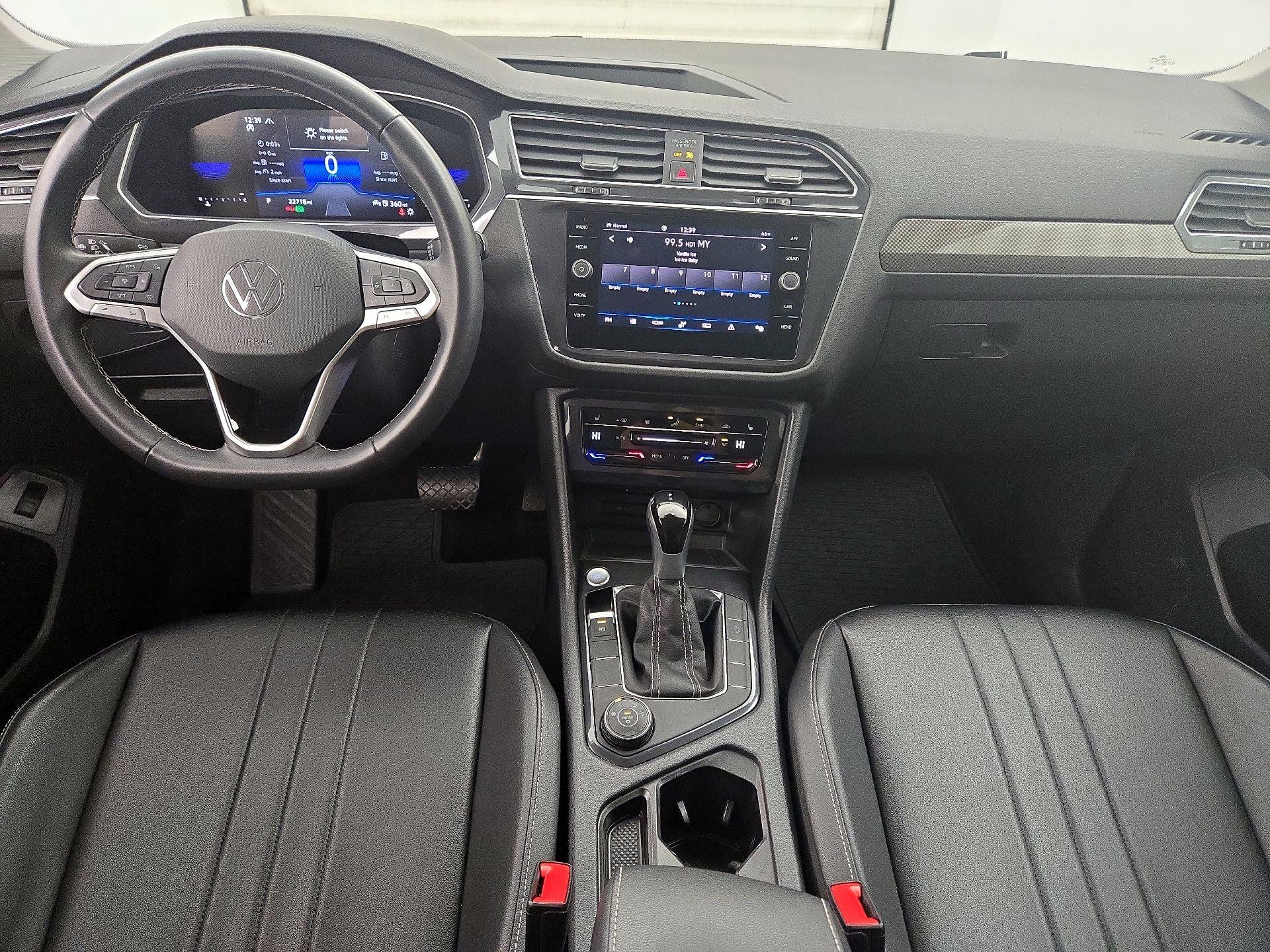 Thumbnail: 2024 Volkswagen Tiguan - 9