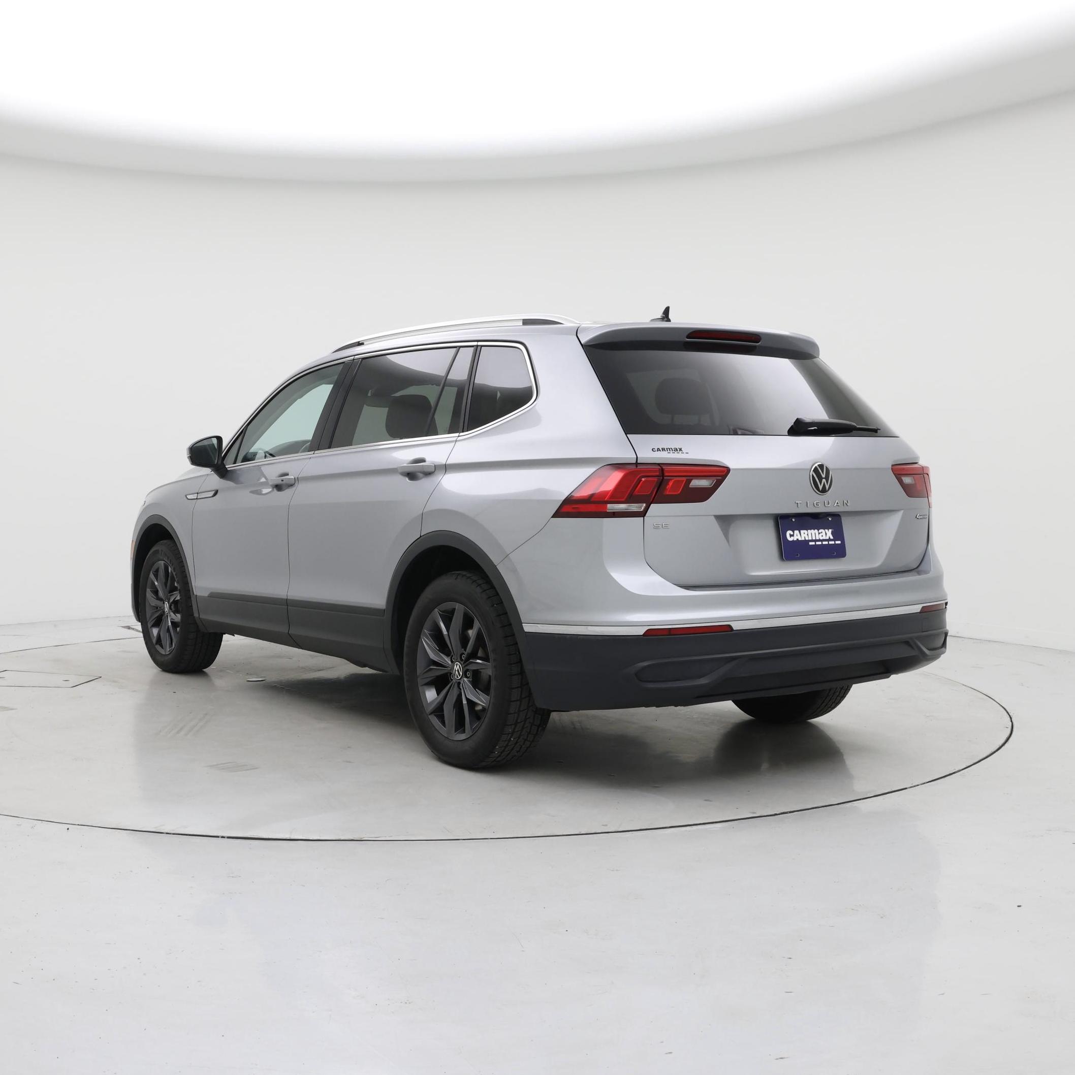 Thumbnail: 2024 Volkswagen Tiguan - 2