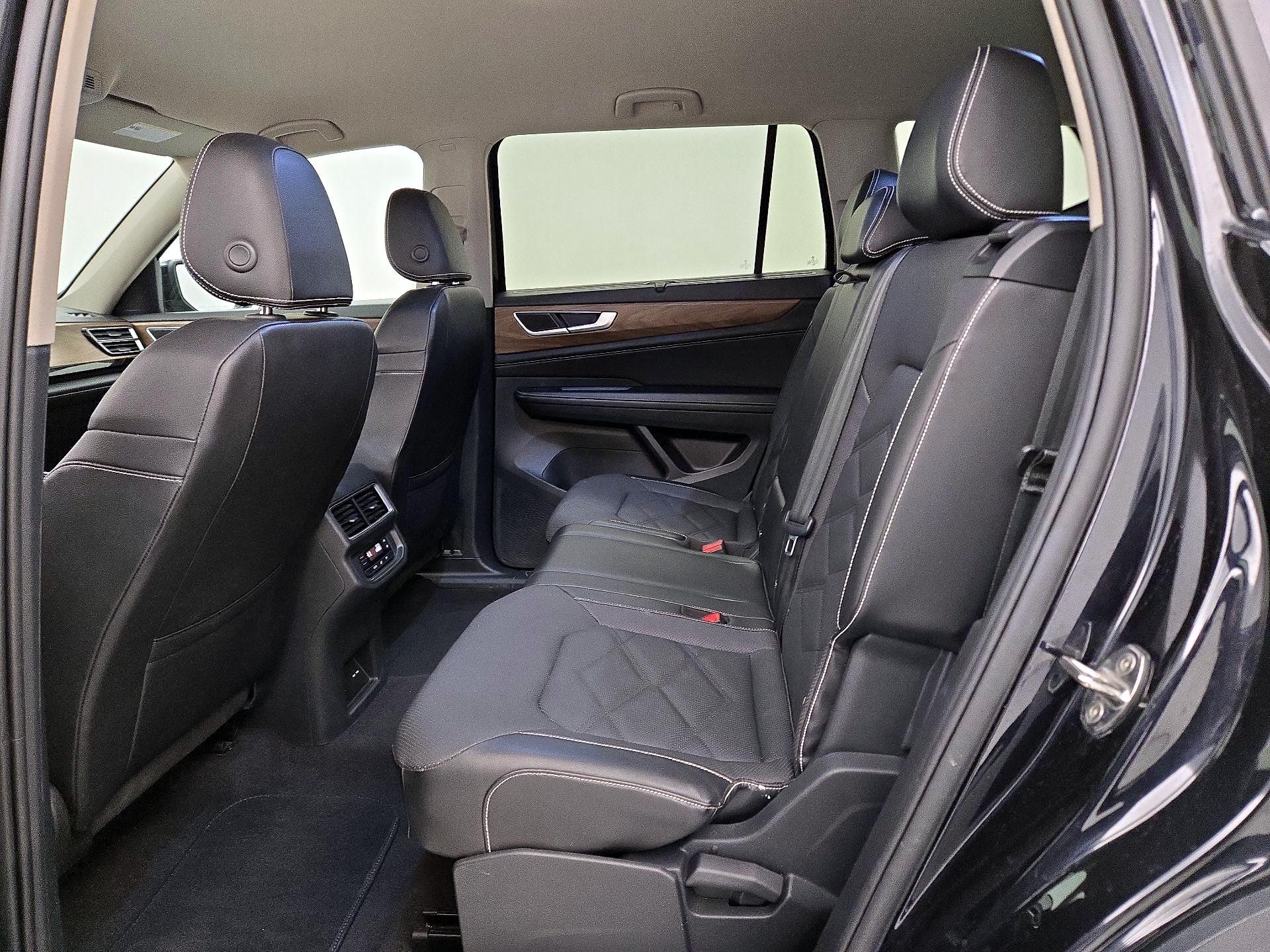 Thumbnail: 2024 Volkswagen Atlas - 19