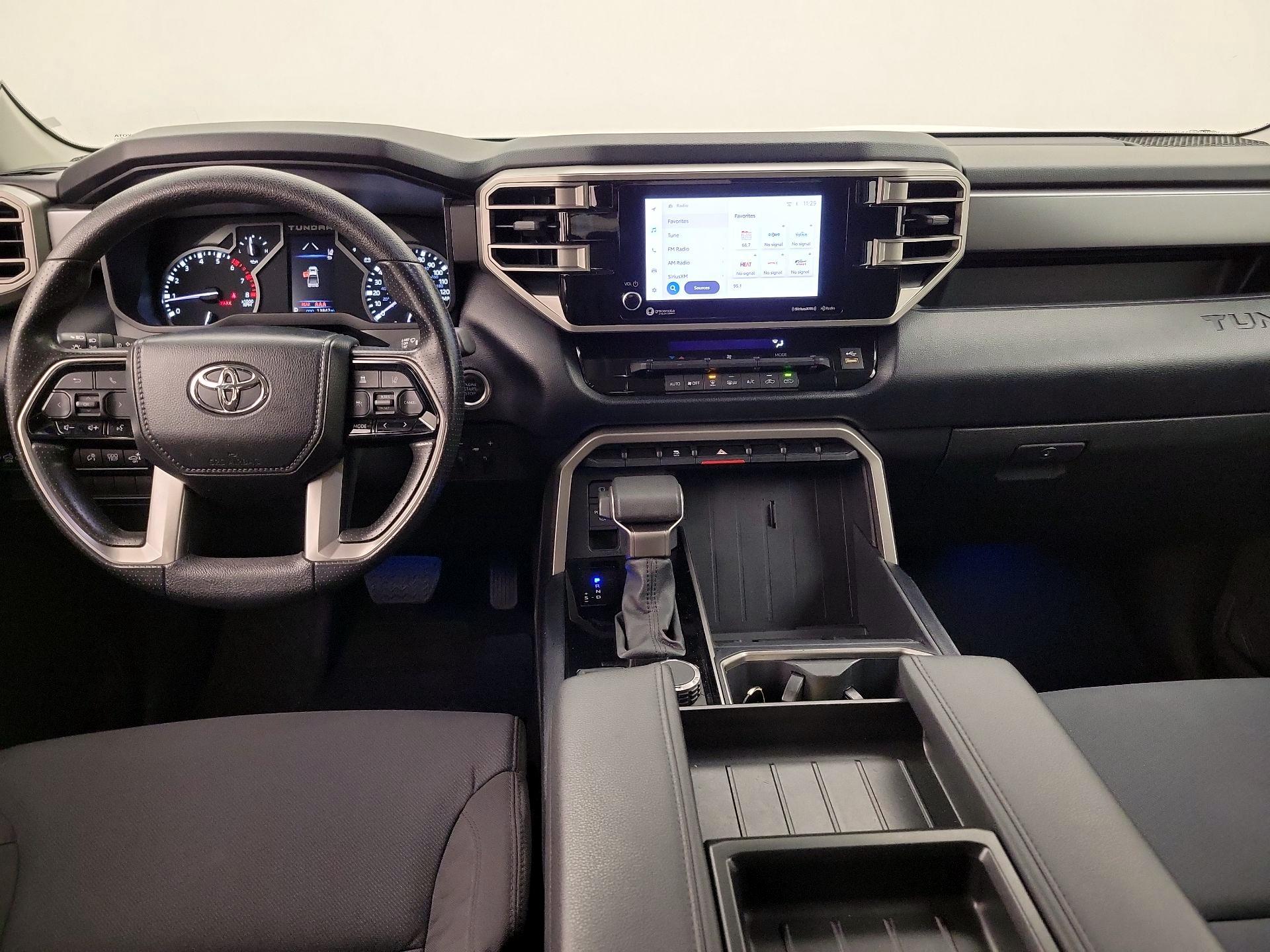 Thumbnail: 2024 Toyota Tundra - 9