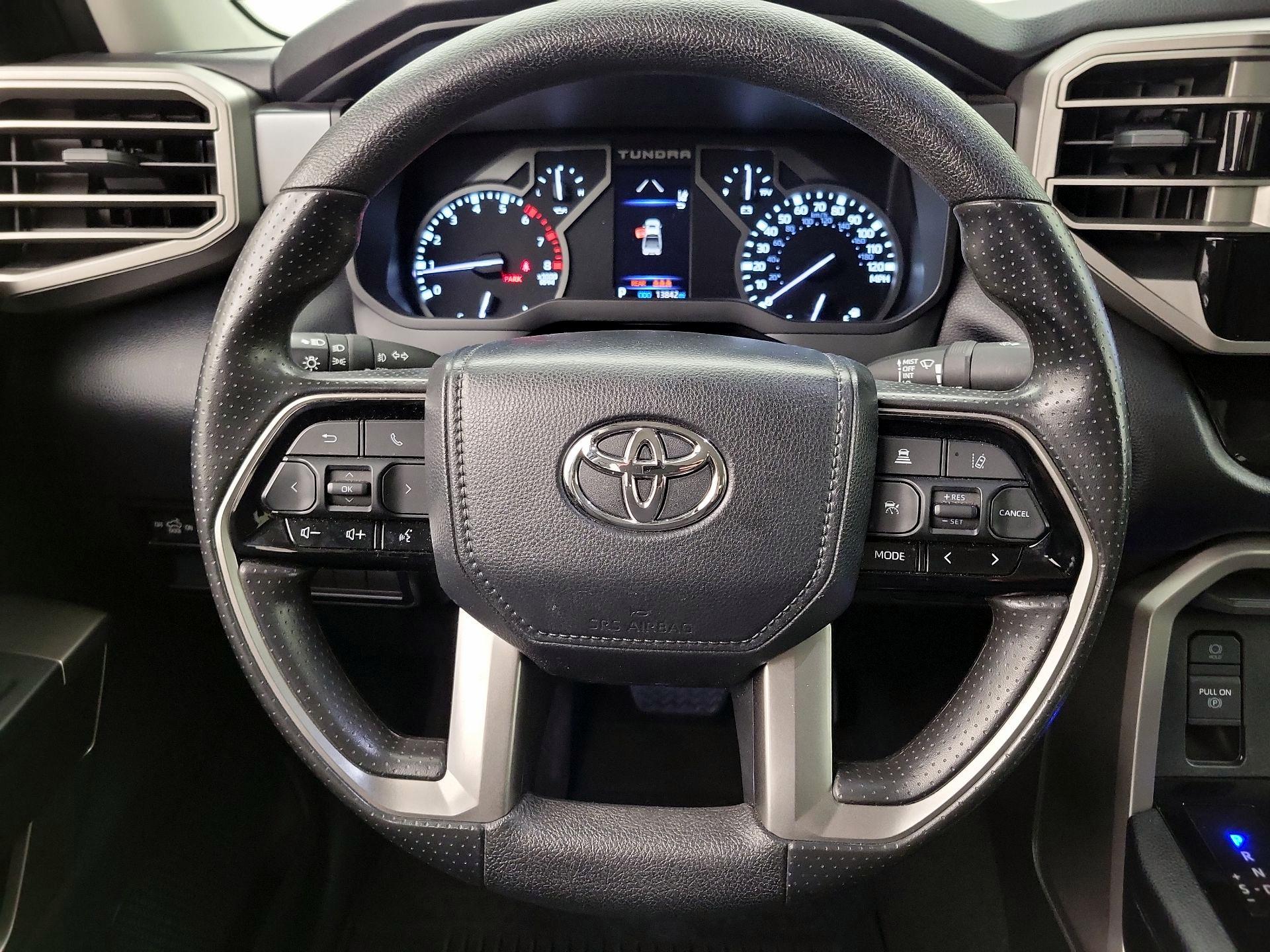 Thumbnail: 2024 Toyota Tundra - 10