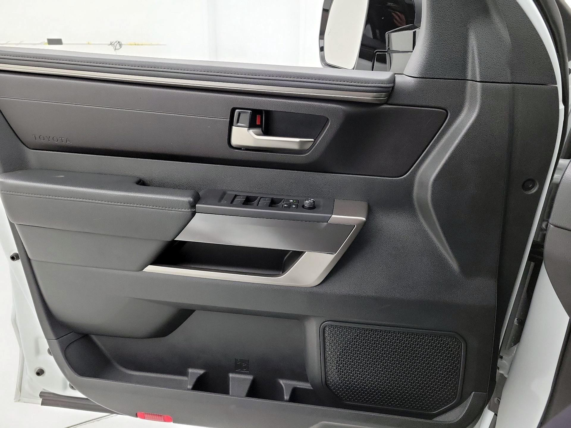 Thumbnail: 2024 Toyota Tundra - 12