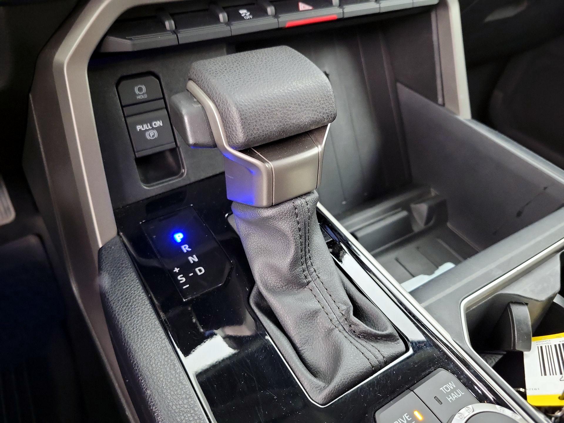 Thumbnail: 2024 Toyota Tundra - 17