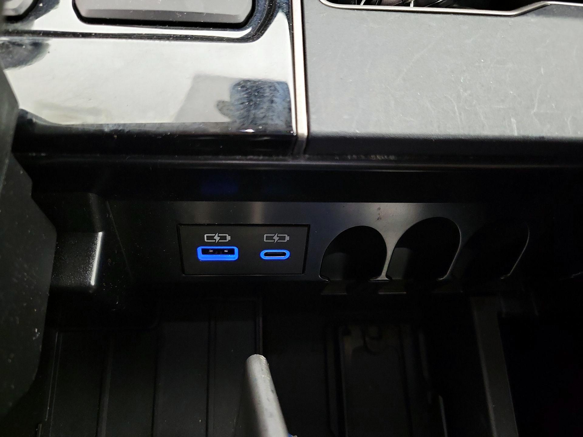 Thumbnail: 2024 Toyota Tundra - 18