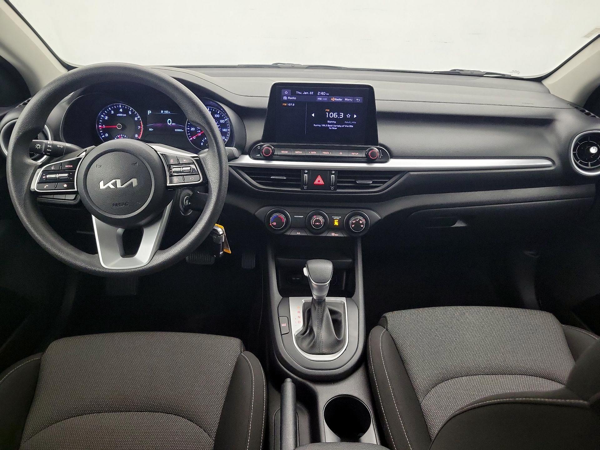 Thumbnail: 2023 Kia Forte - 9