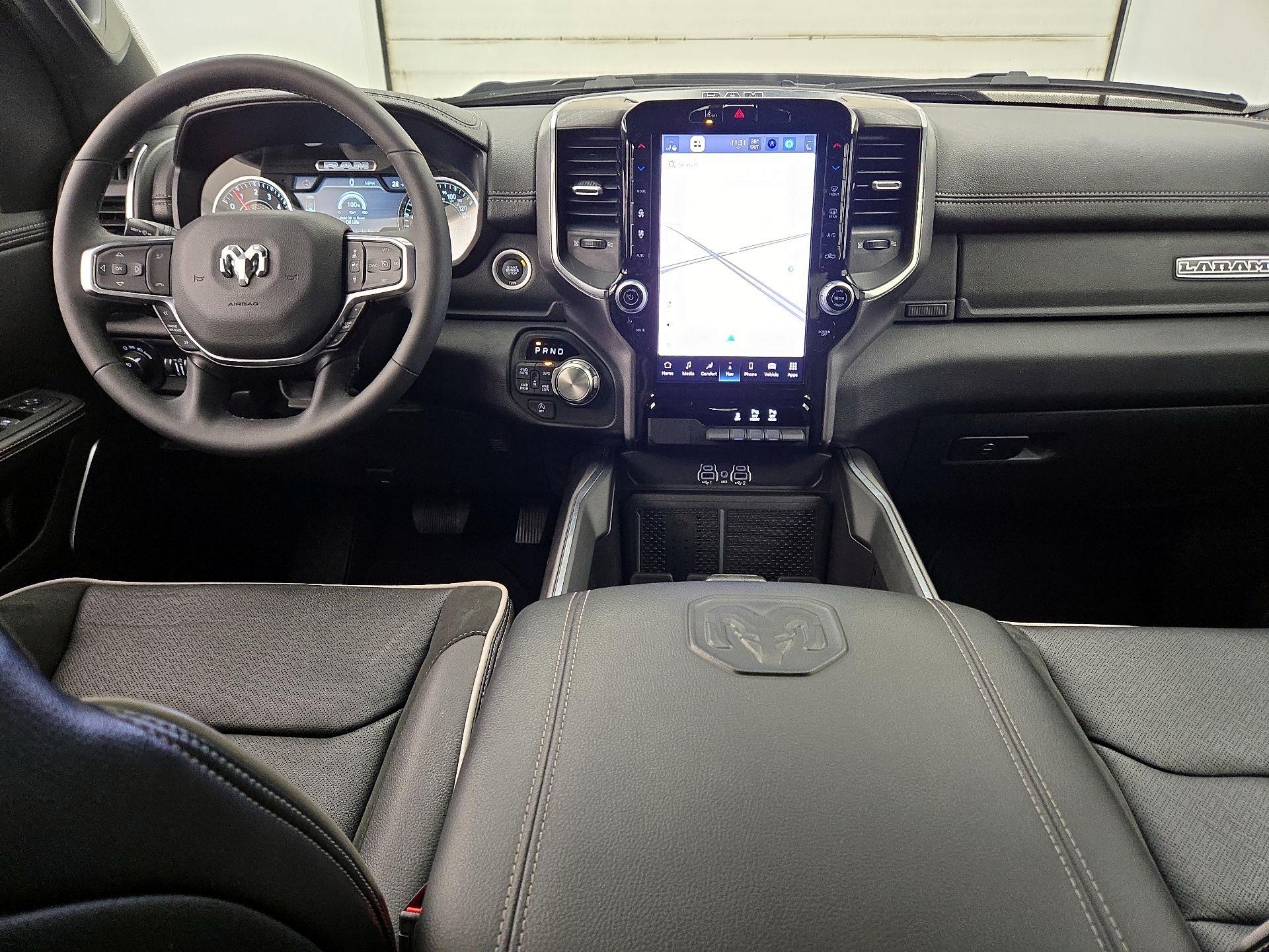 Thumbnail: 2025 RAM 1500 - 9