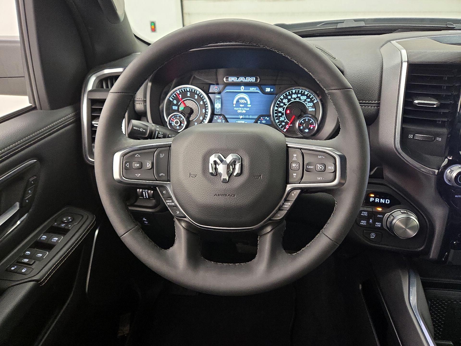 Thumbnail: 2025 RAM 1500 - 10