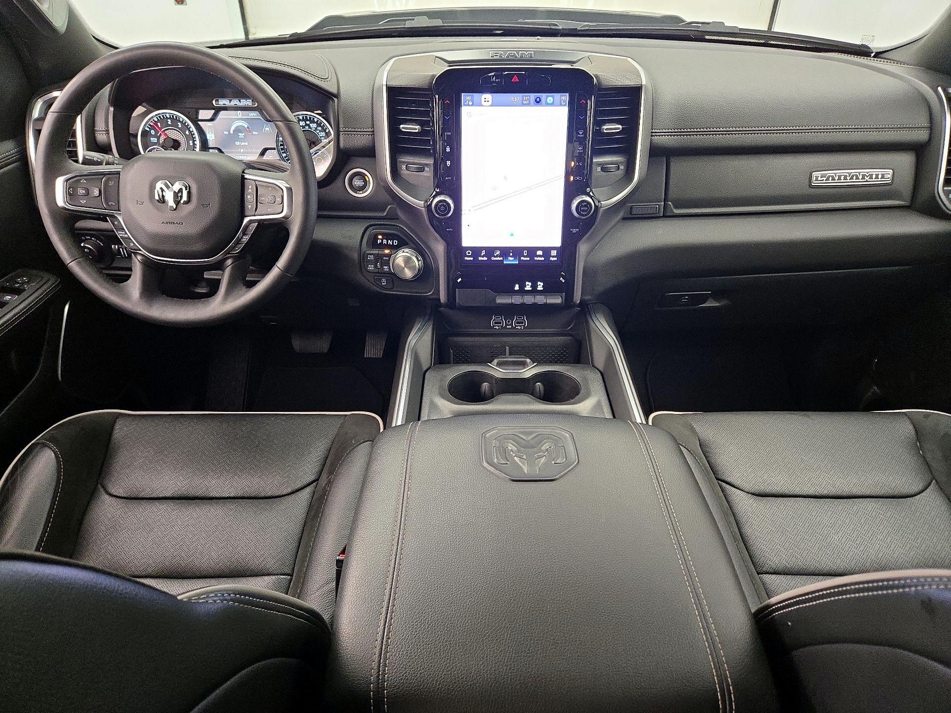 Thumbnail: 2025 RAM 1500 - 9