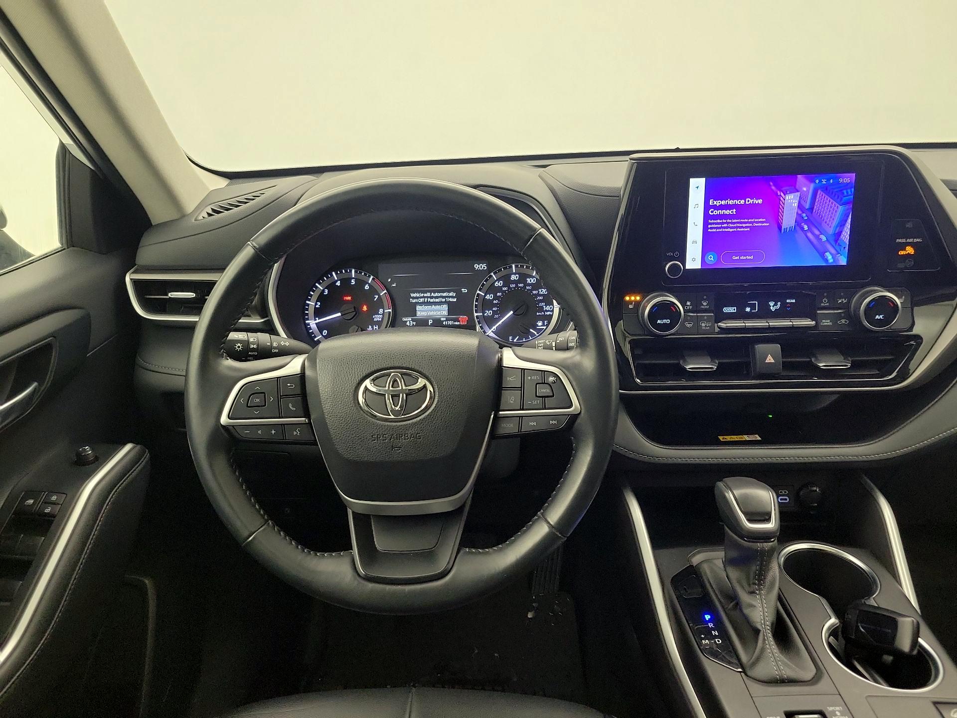 Thumbnail: 2024 Toyota Highlander - 10