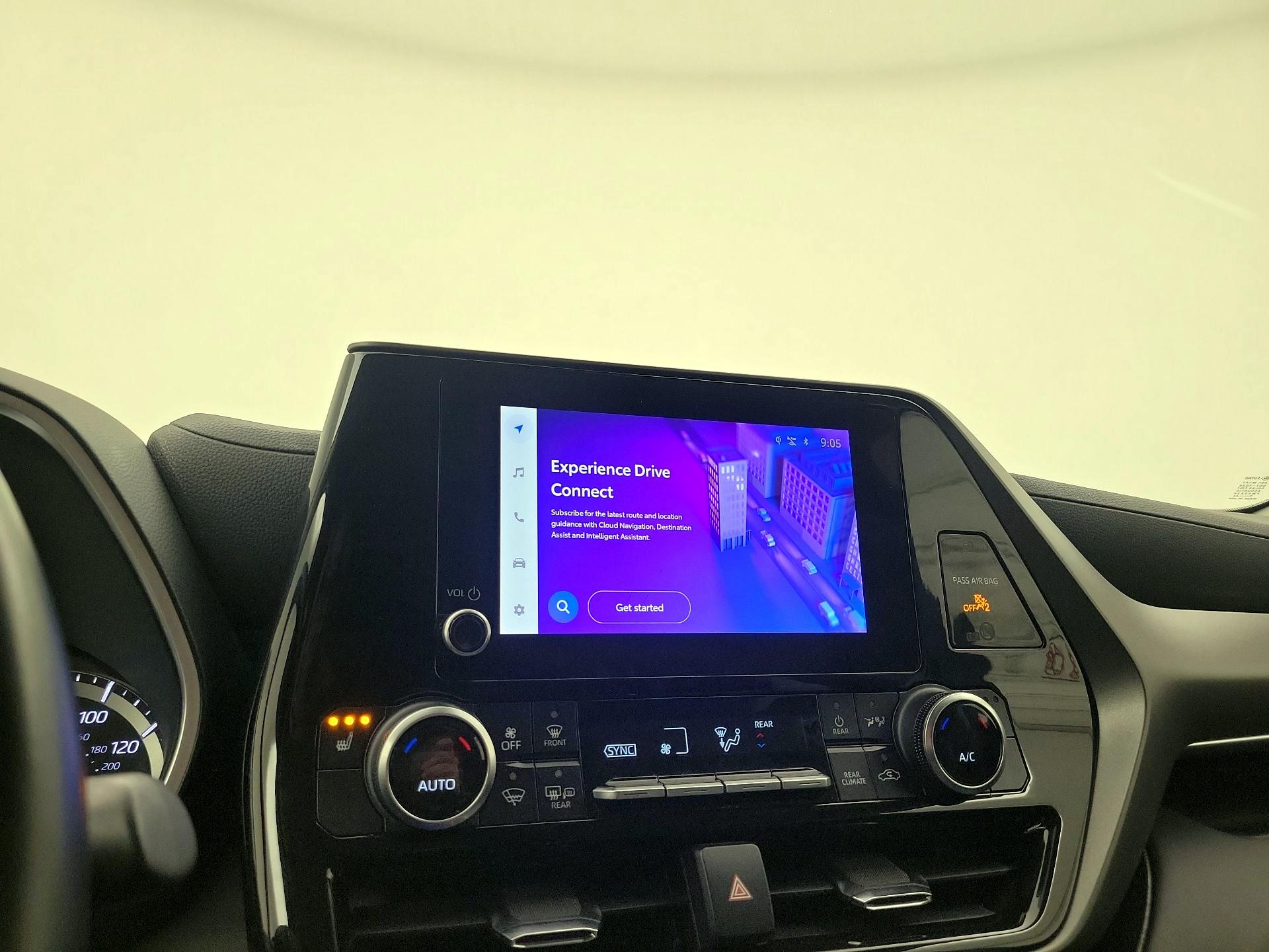 Thumbnail: 2024 Toyota Highlander - 14