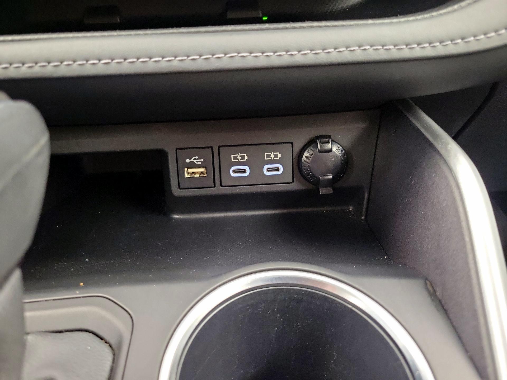 Thumbnail: 2024 Toyota Highlander - 19