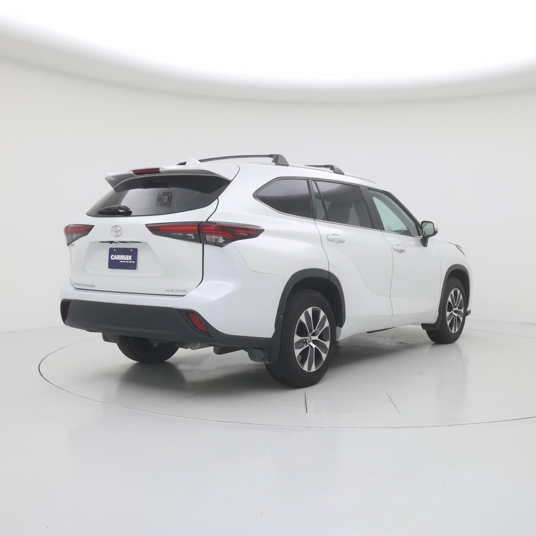 Thumbnail: 2024 Toyota Highlander - 8