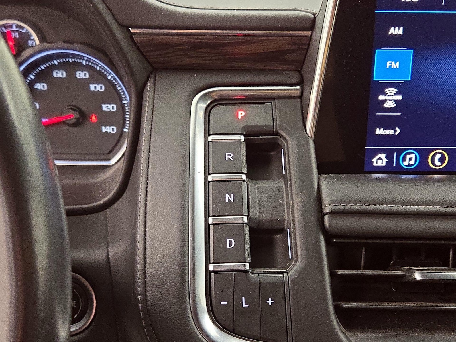2021 Chevrolet Tahoe Z71 - Photo 18