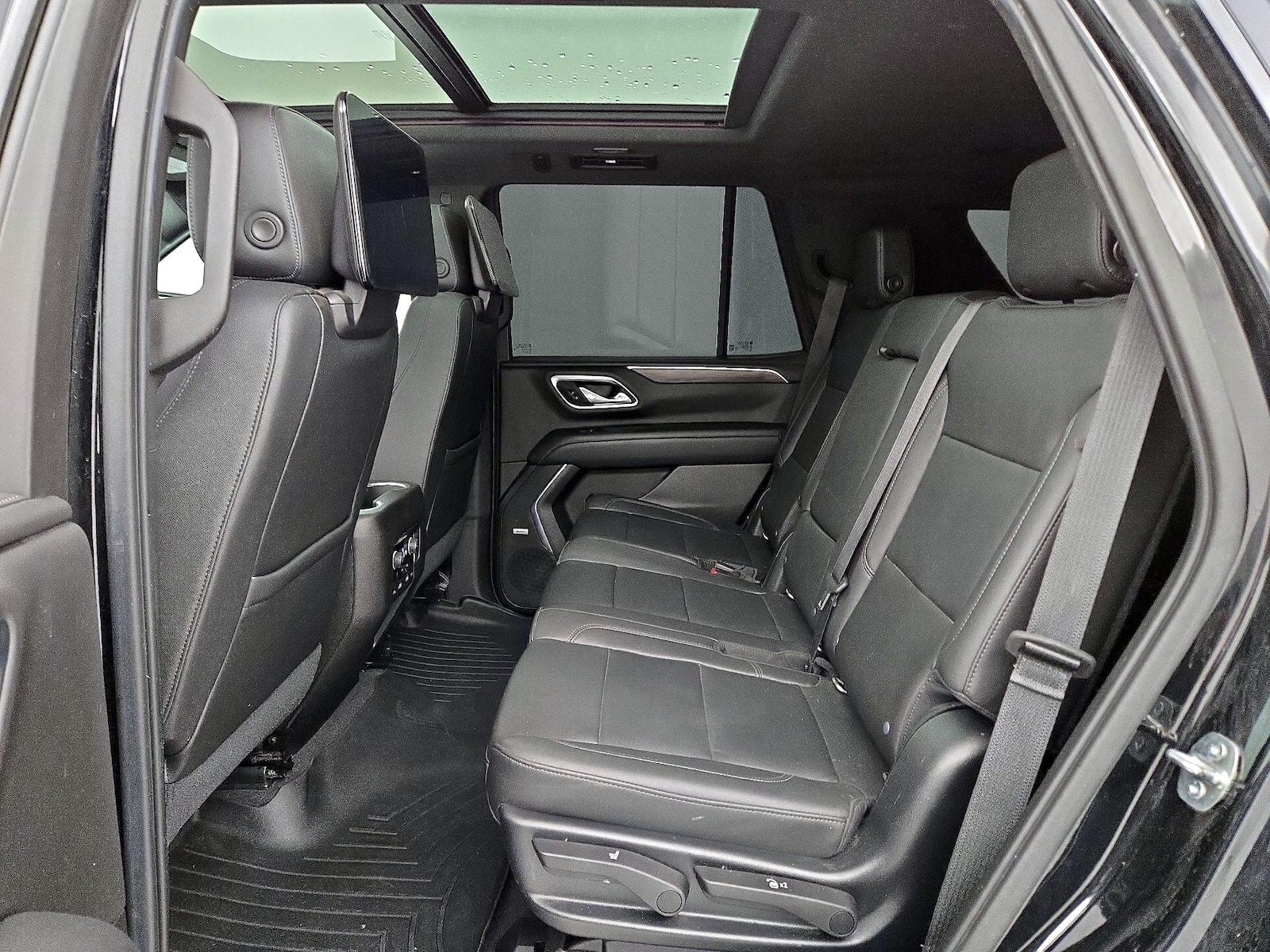 2021 Chevrolet Tahoe Z71 - Photo 21