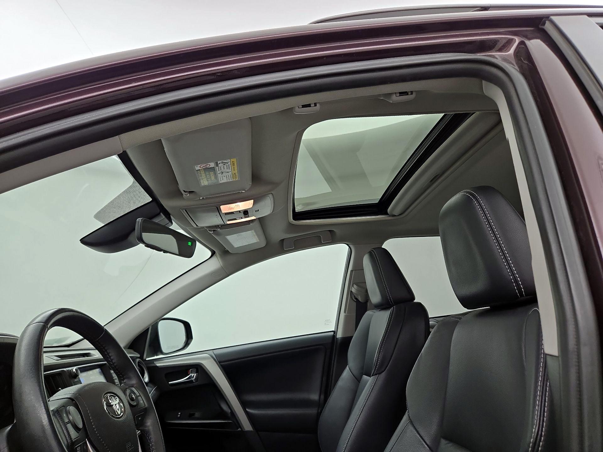 Thumbnail: 2017 Toyota RAV4 - 19