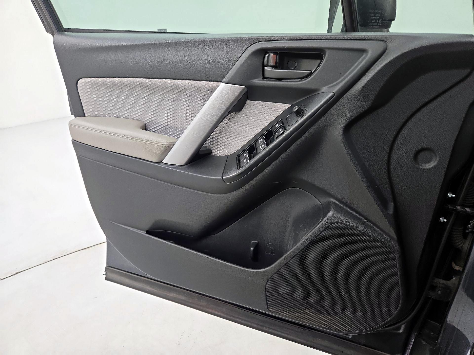 Thumbnail: 2018 Subaru Forester - 12