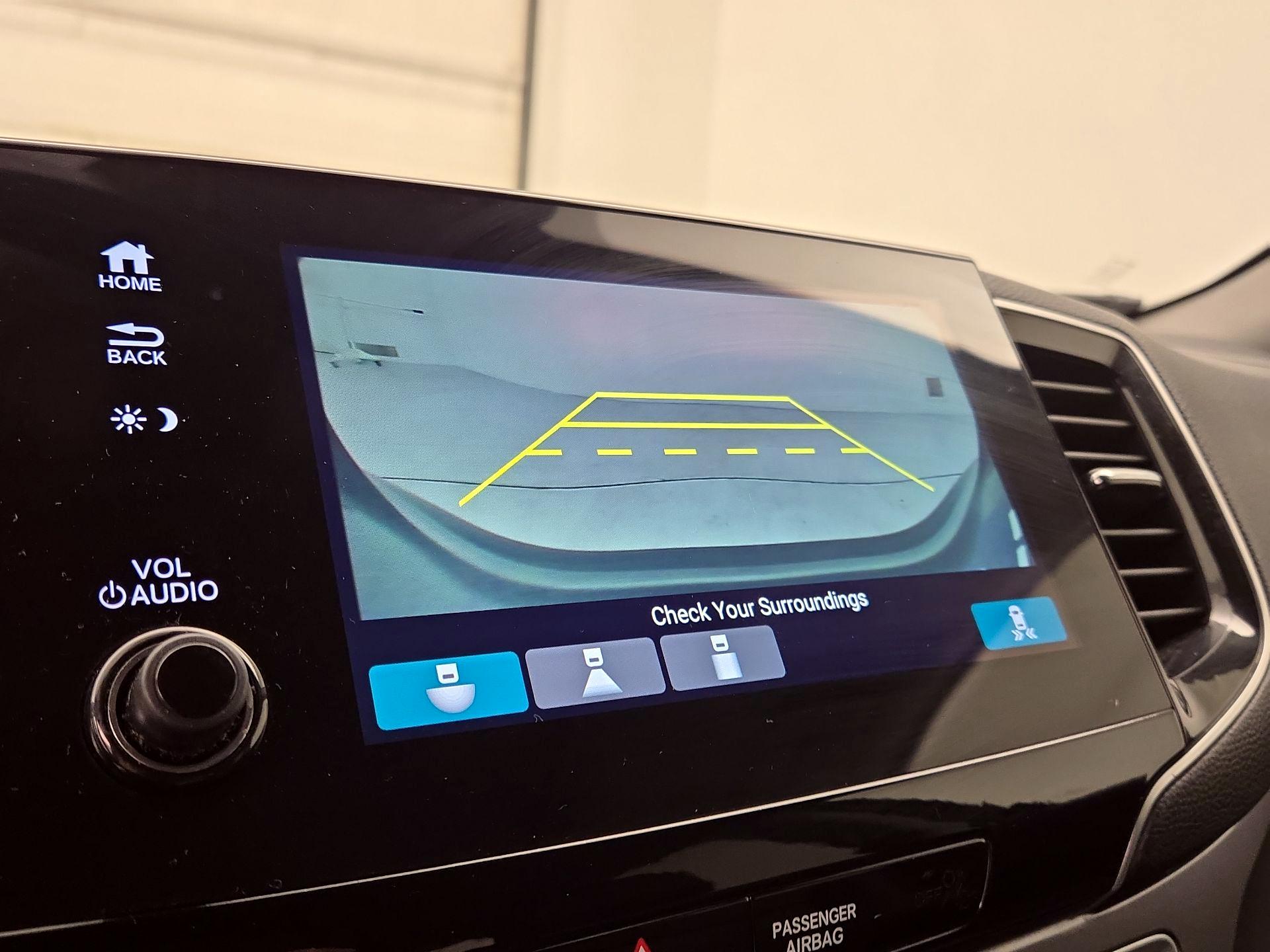 Thumbnail: 2019 Honda Pilot - 14