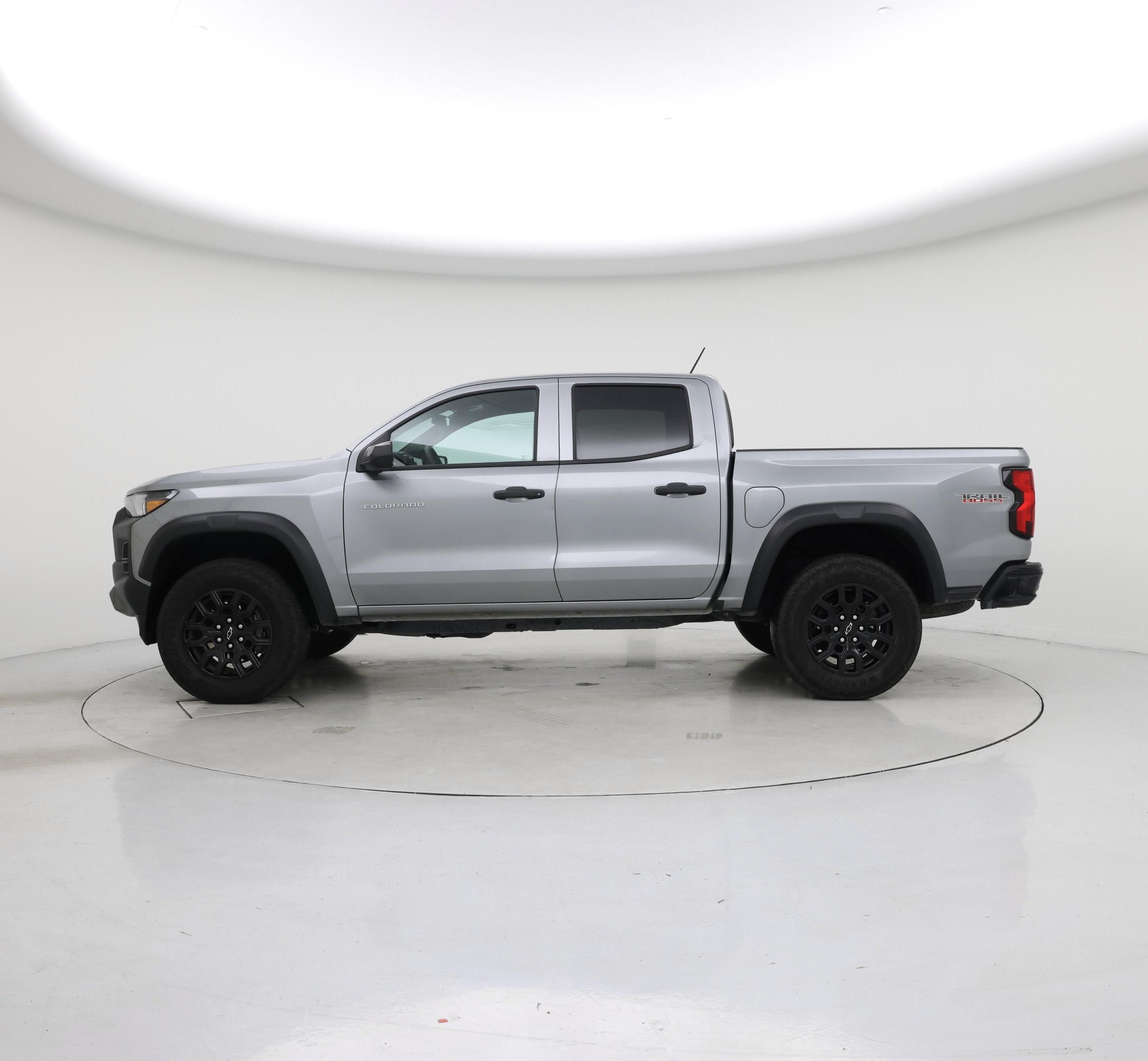 Thumbnail: 2025 Chevrolet Colorado - 3