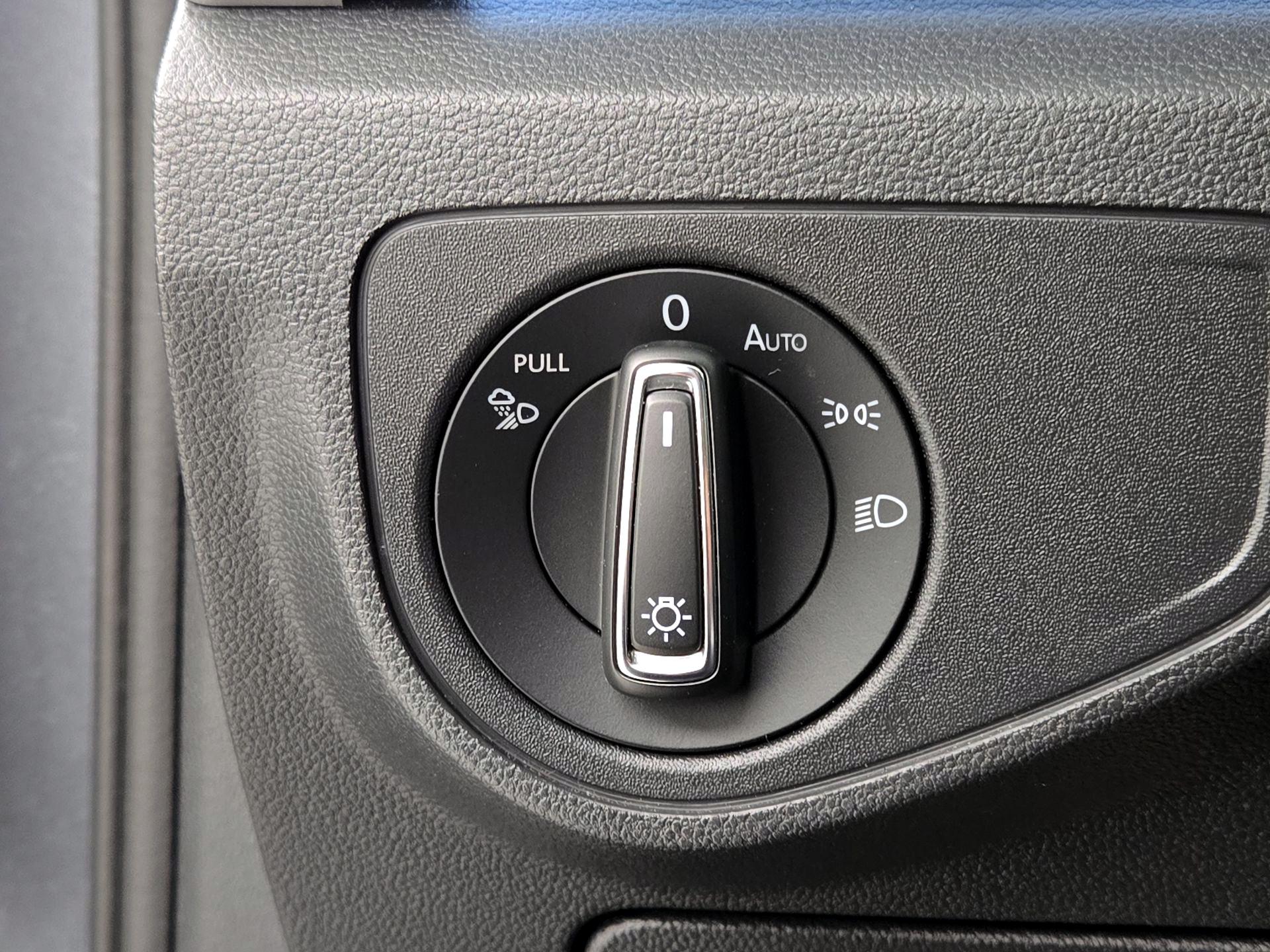 Thumbnail: 2021 Volkswagen Atlas - 13