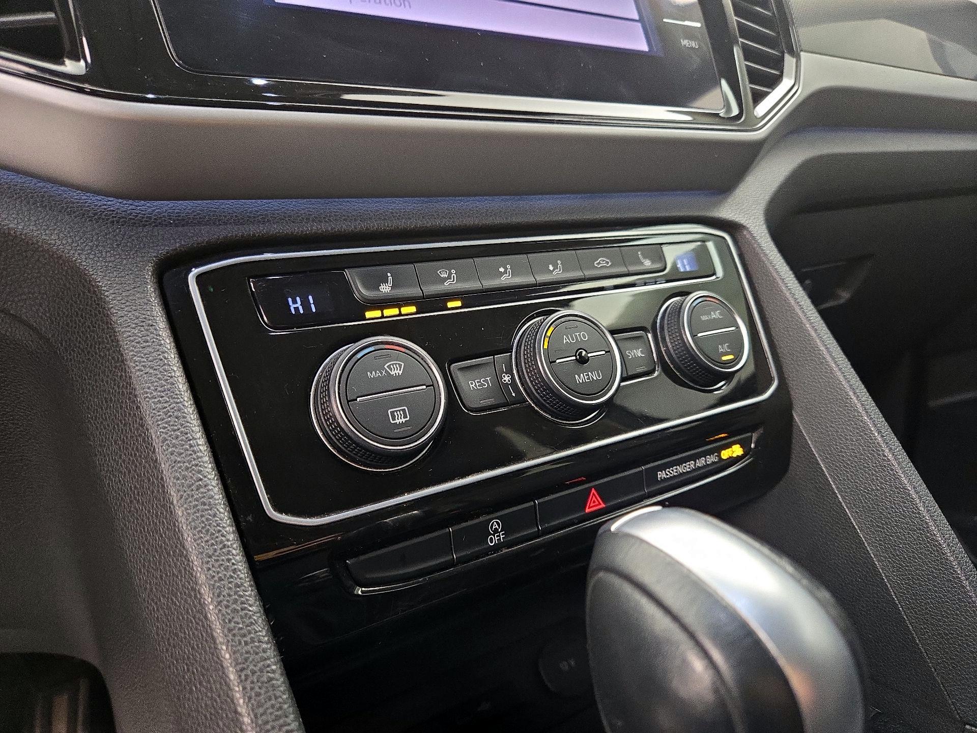 Thumbnail: 2021 Volkswagen Atlas - 17