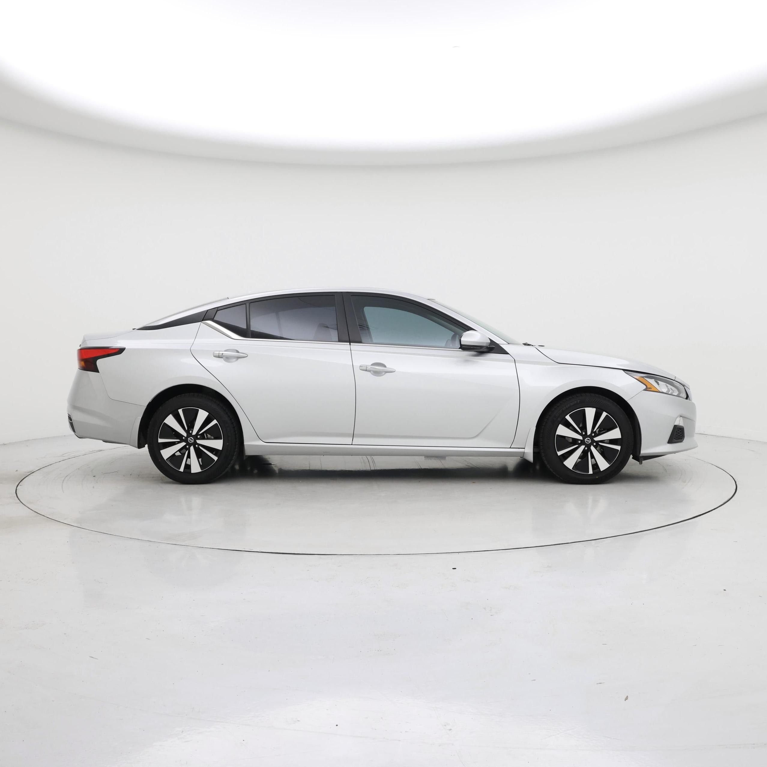 Thumbnail: 2022 Nissan Altima - 7