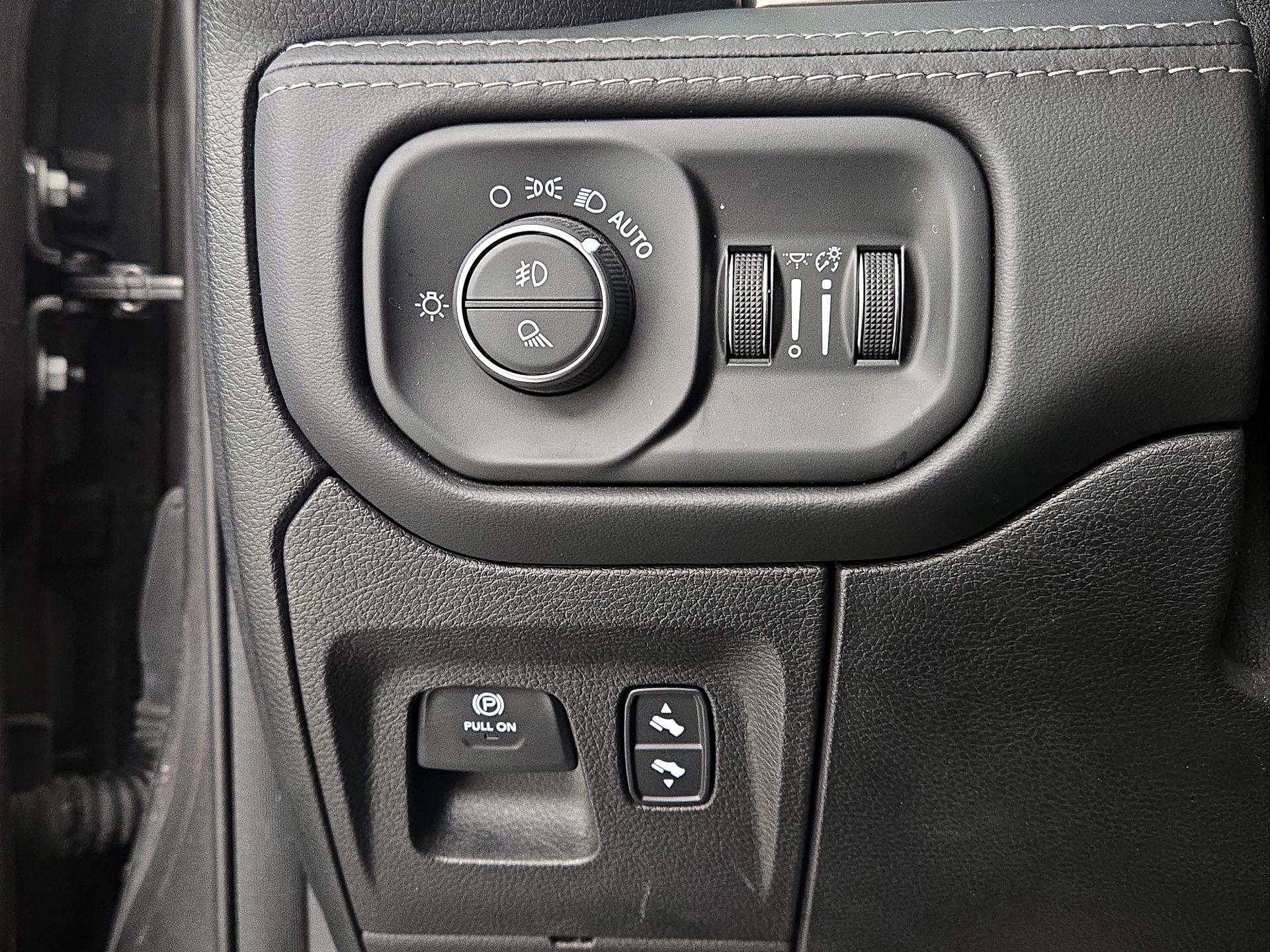 Thumbnail: 2021 RAM 1500 - 13